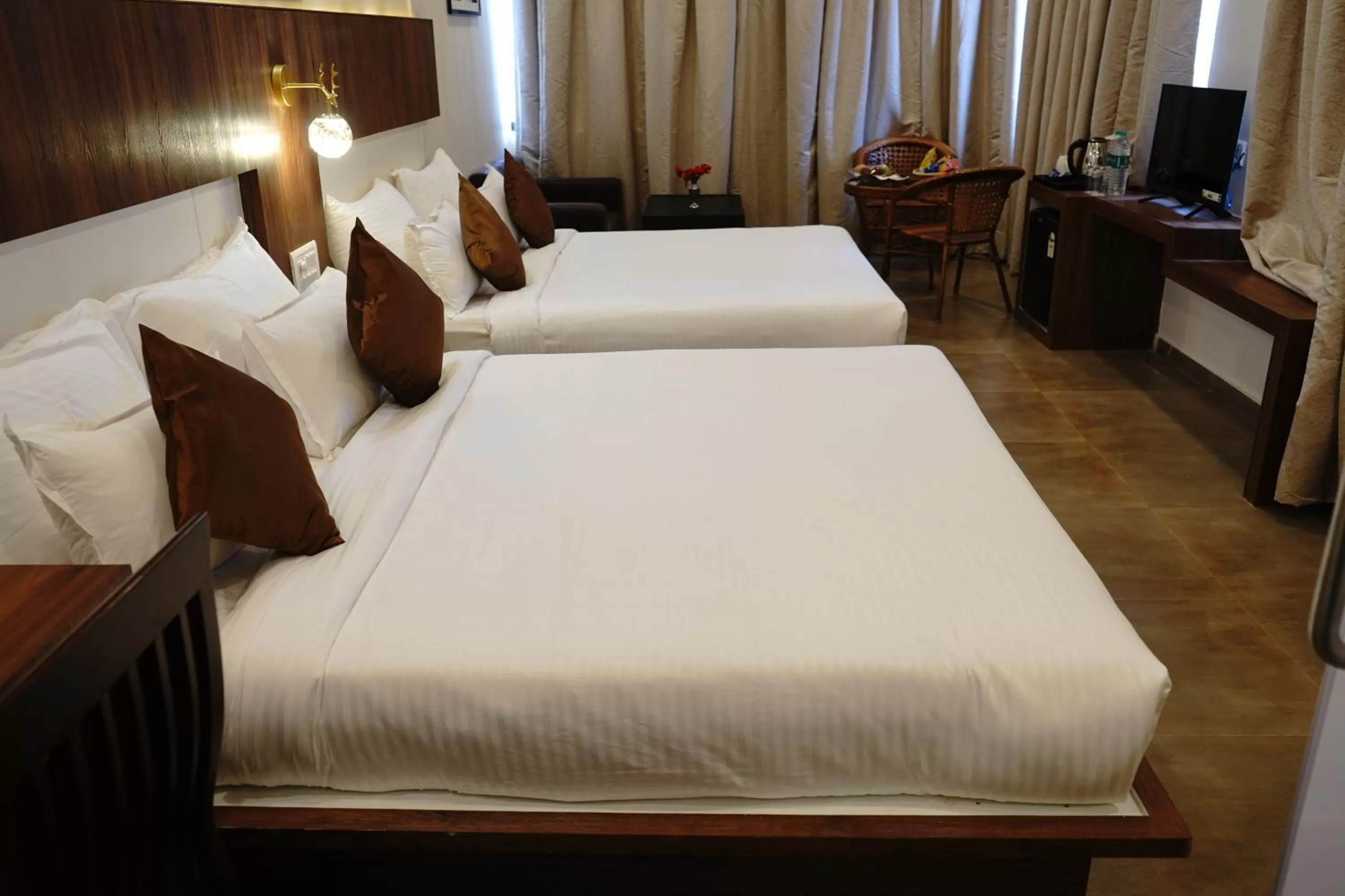 Bed in Jivanta Mahabaleshwar
