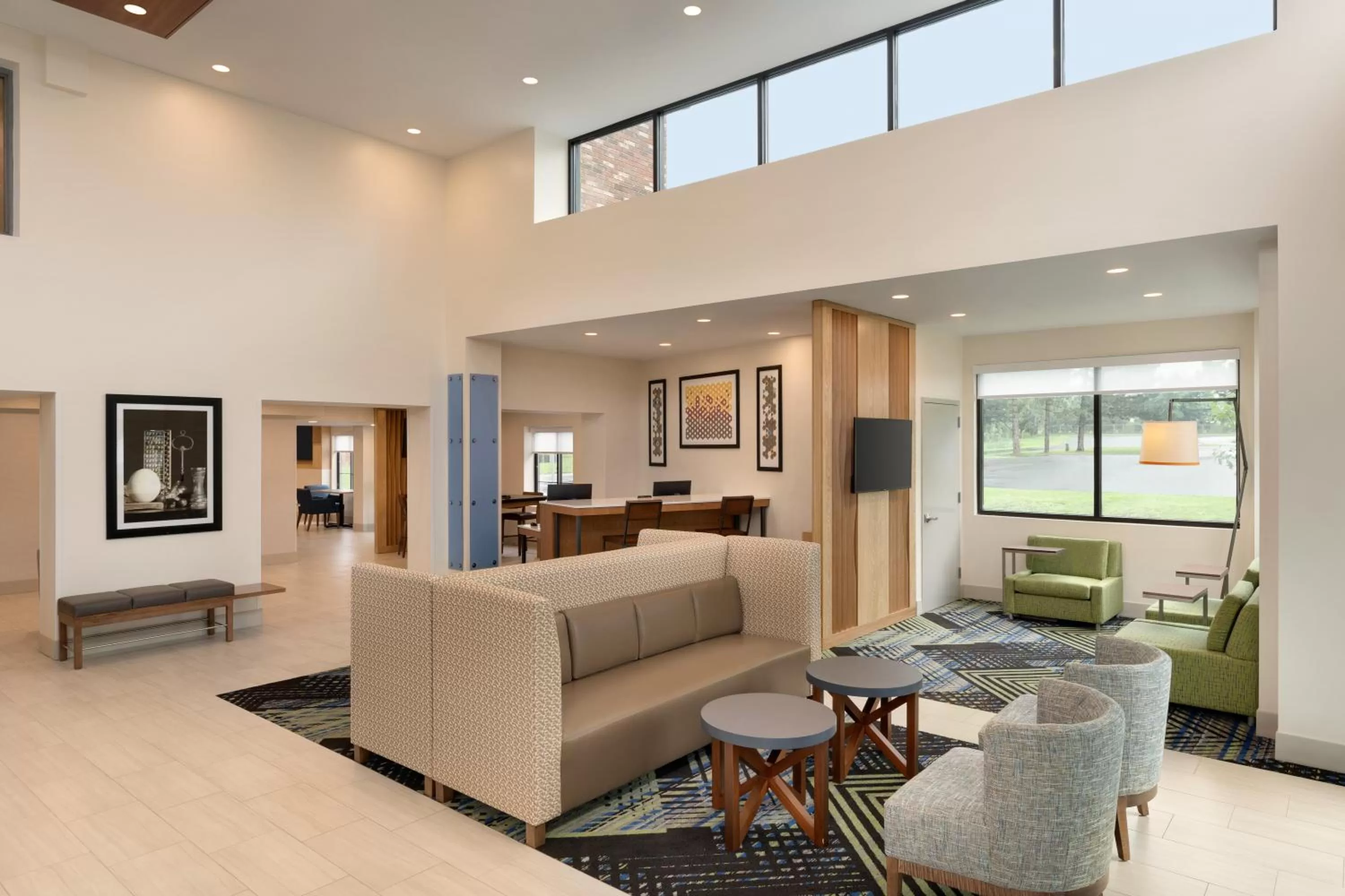 Lobby or reception in Holiday Inn Express - Plattsburgh by IHG