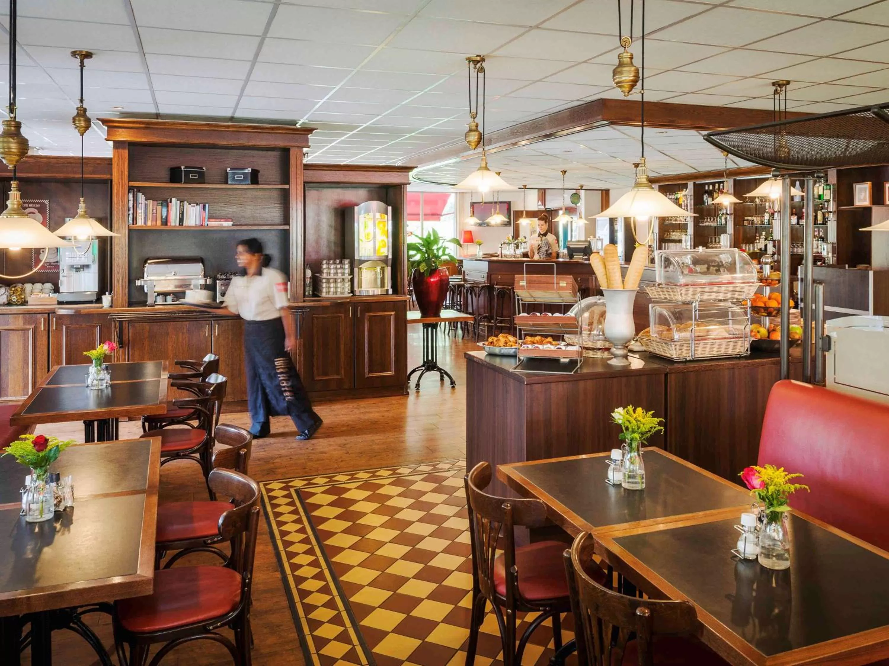 Restaurant/places to eat in ibis Tilburg