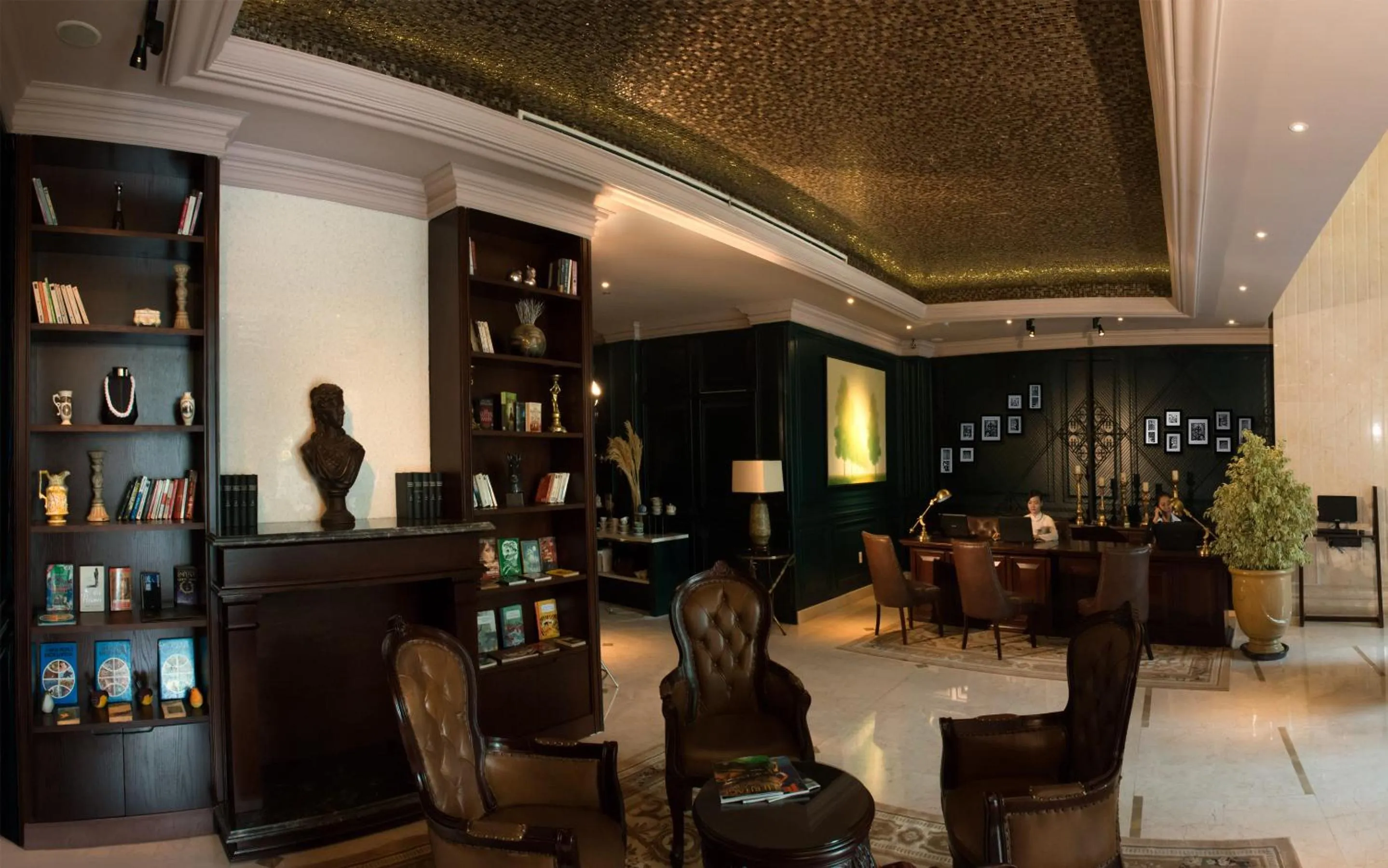 Lobby or reception in Silverland Jolie Hotel