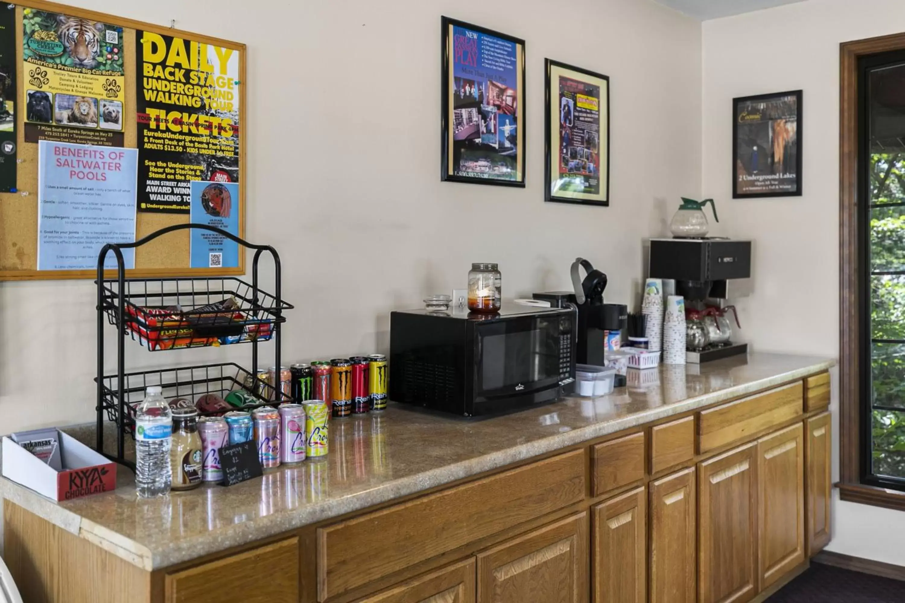 Lobby or reception in Candlewick Inn and Suites Lobby or reception in Candlewick Inn and Suites