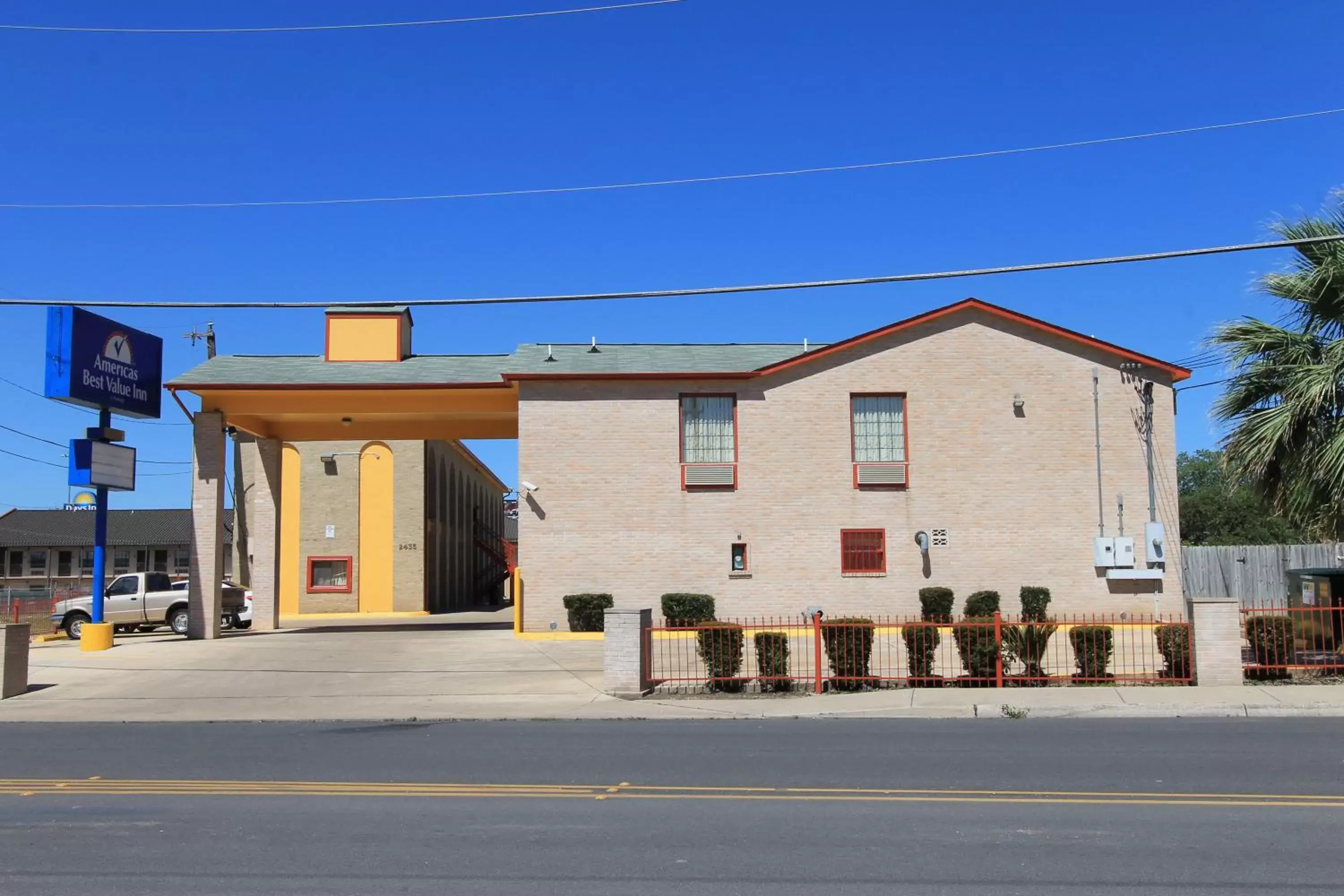 Facade/entrance, Property Building in Americas Best Value Inn San Antonio/Lackland AFB