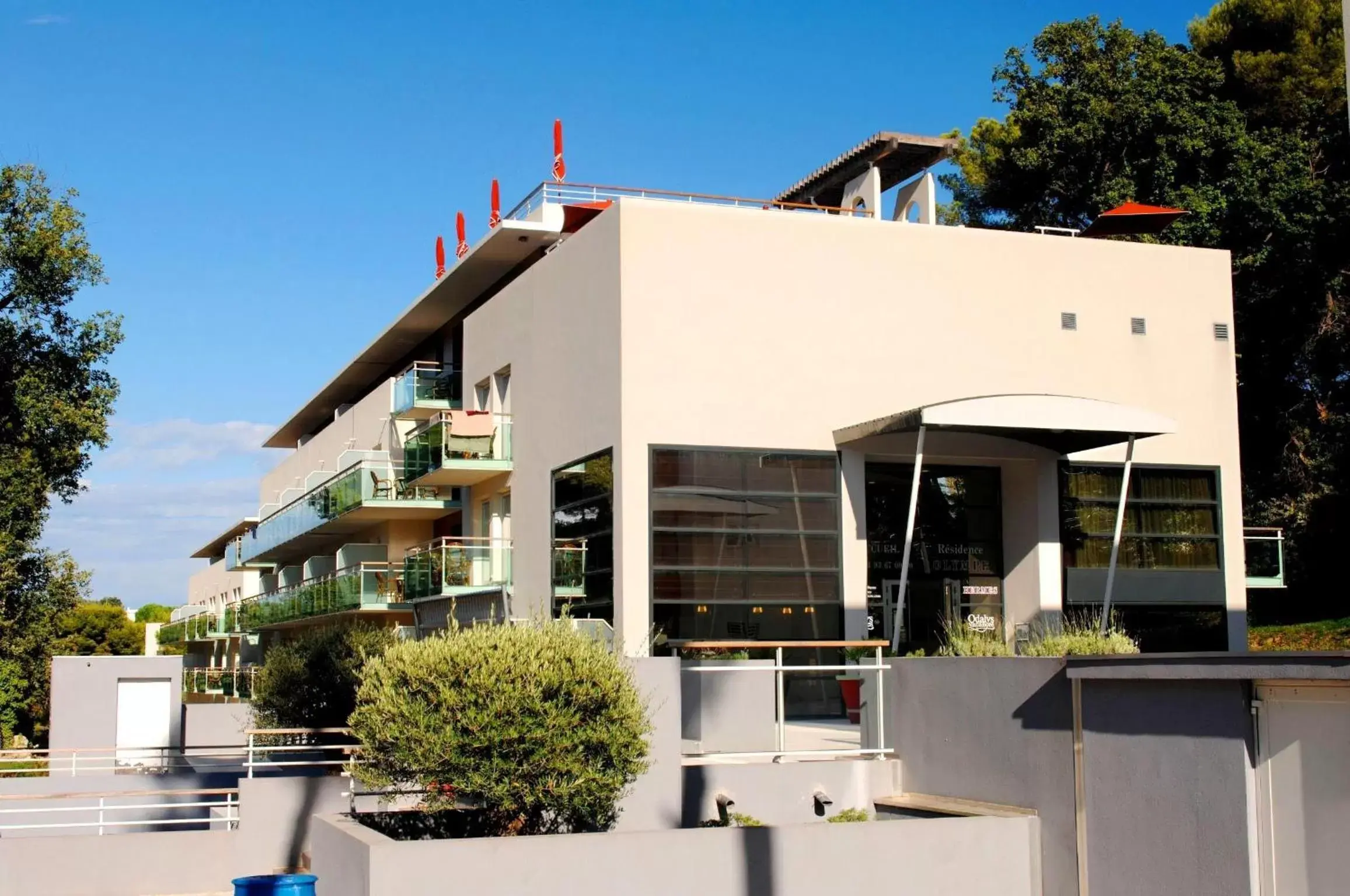Property building in Appart Hotel Odalys City Antibes Olympe Property building in Appart Hotel Odalys City Antibes Olympe