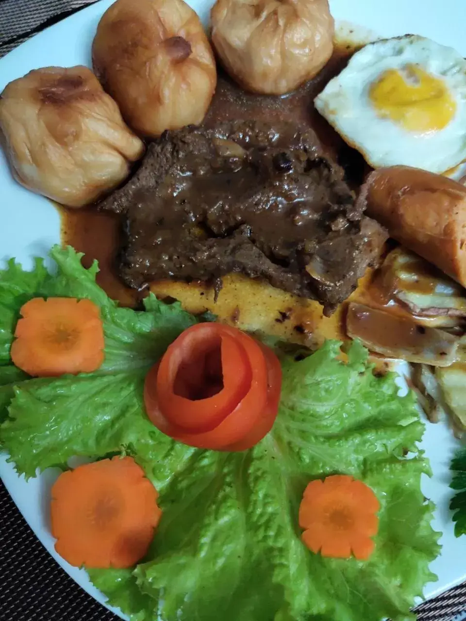 Restaurant/places to eat, Food in Mio Hotel Restaurant/places to eat, Food in Mio Hotel