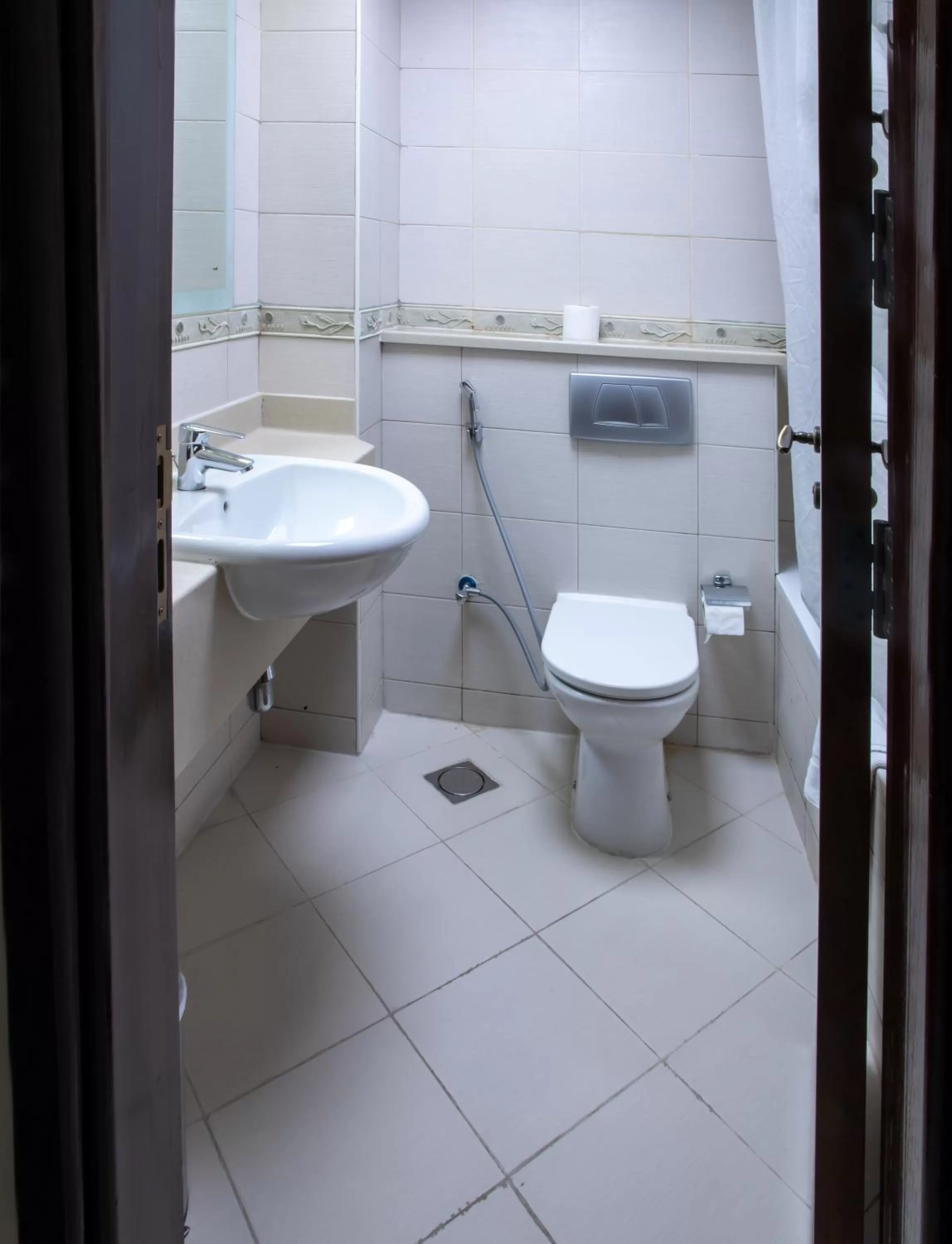 Bathroom in Wescott Plaza Hotel Apartments LLC Formerly West Zone Plaza Hotel Apts