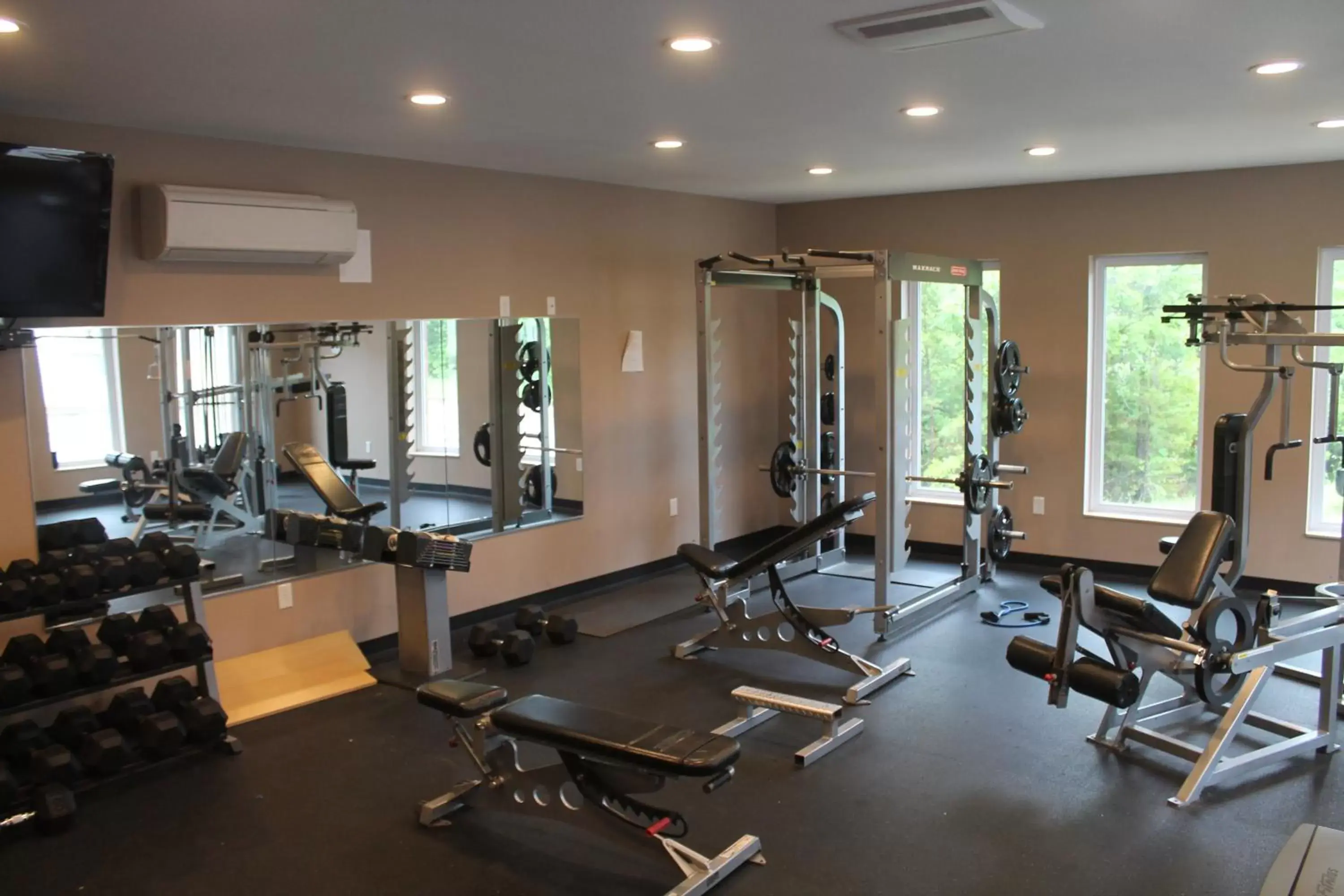 Fitness centre/facilities, Fitness Center/Facilities in Bell's Extended Stay and Suites