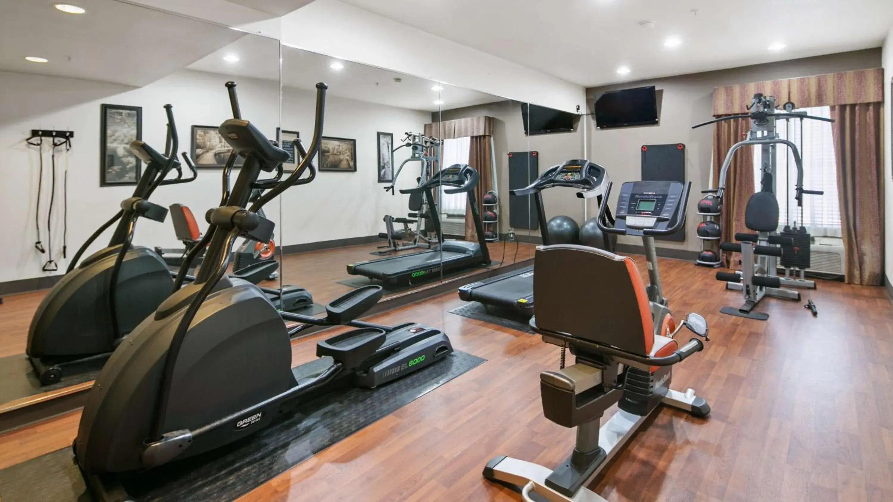 Fitness centre/facilities, Fitness Center/Facilities in Best Western Plus Georgetown Inn & Suites
