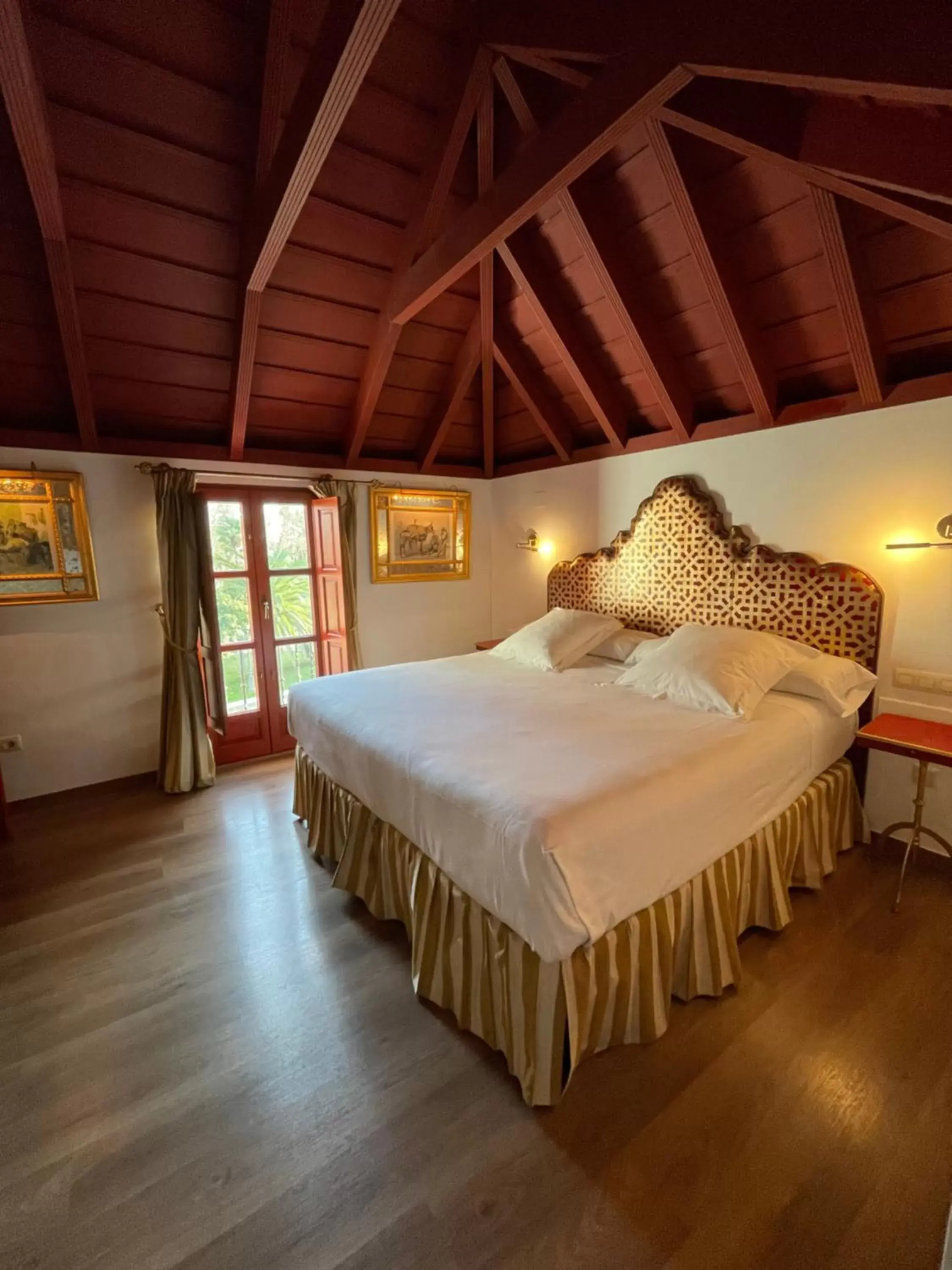 Junior Suite with views in Las Casas de la Judería de Córdoba Junior Suite with views in Las Casas de la Judería de Córdoba