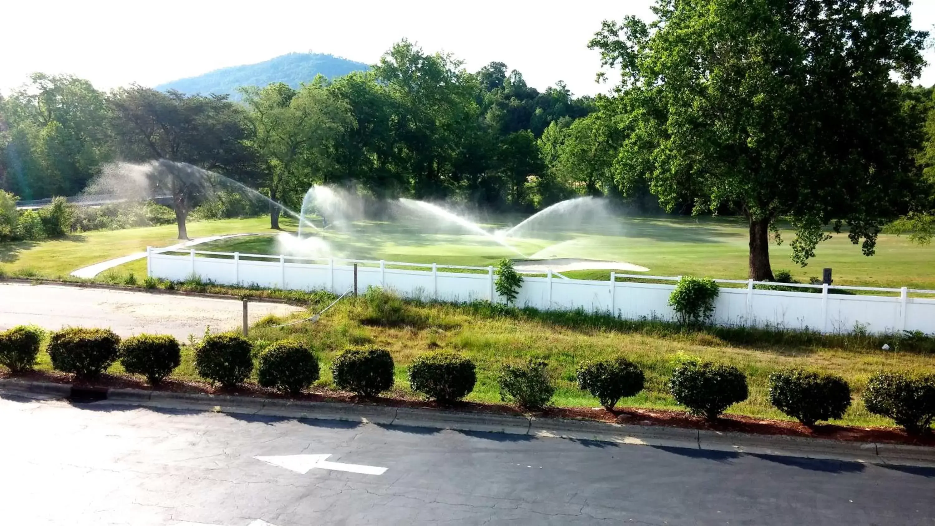 Nearby landmark, Garden in American Motel - Lenoir