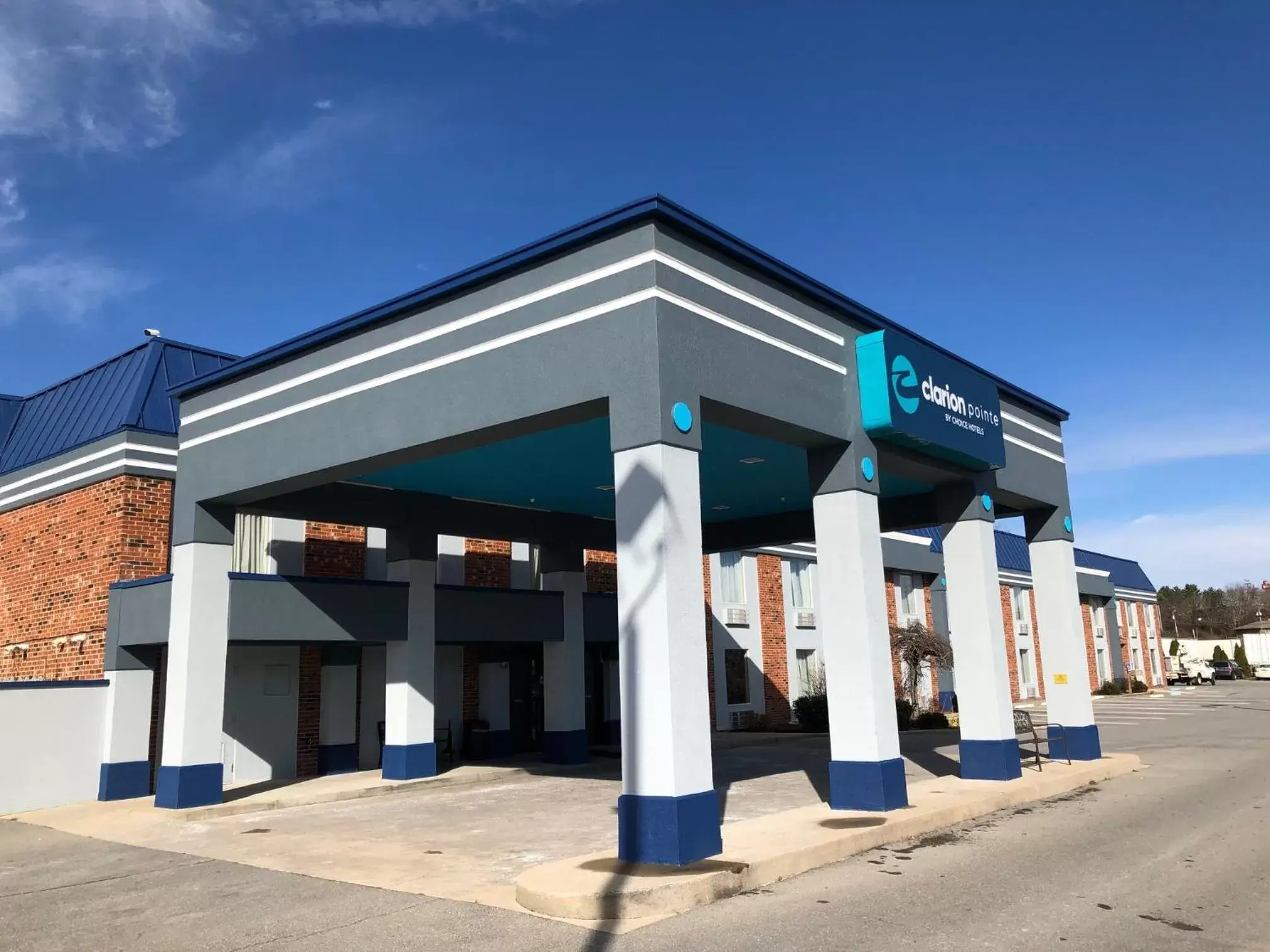 Property building in Clarion Pointe Beckley Property building in Clarion Pointe Beckley