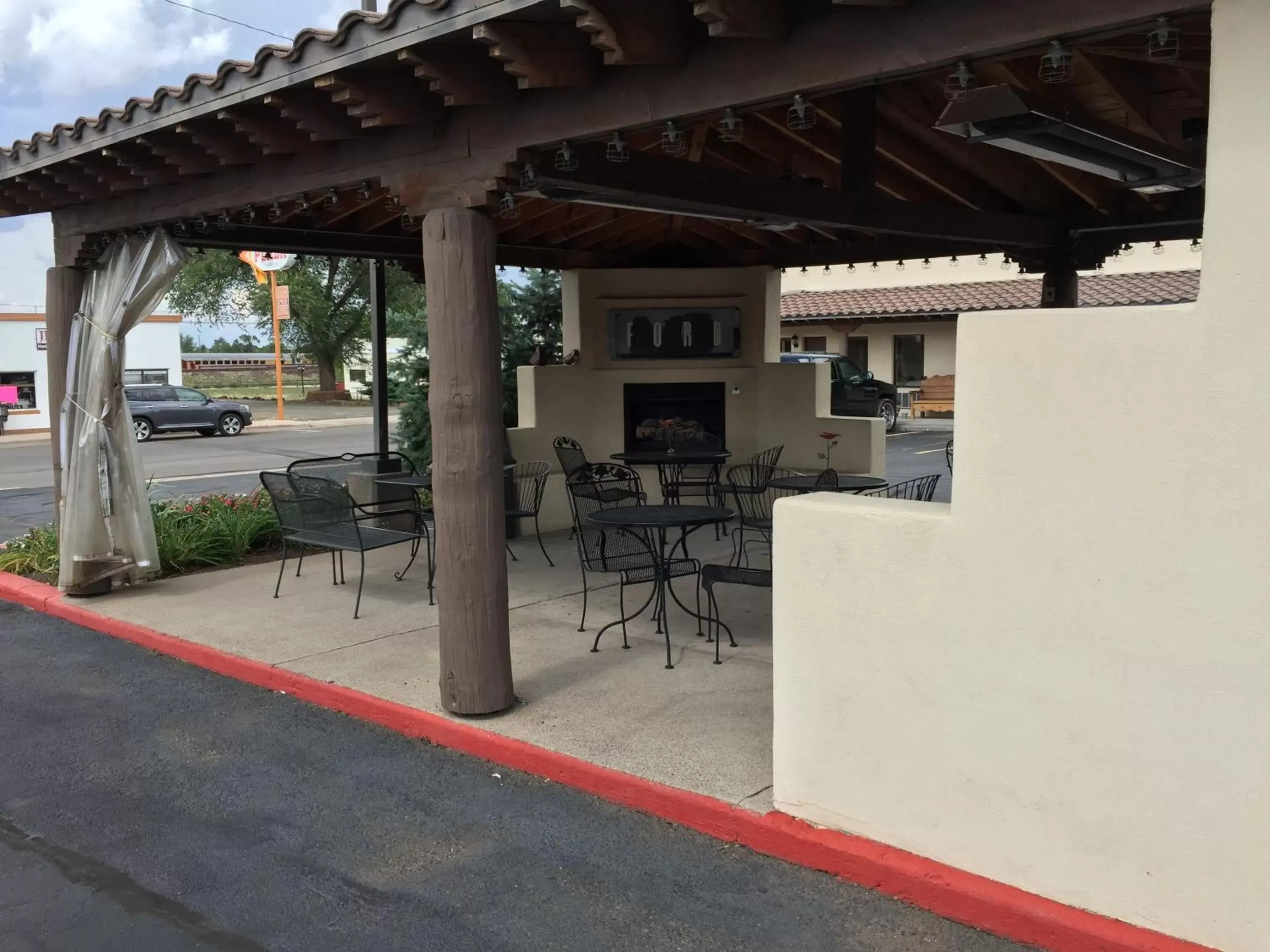 Patio in The Lodge on Route 66