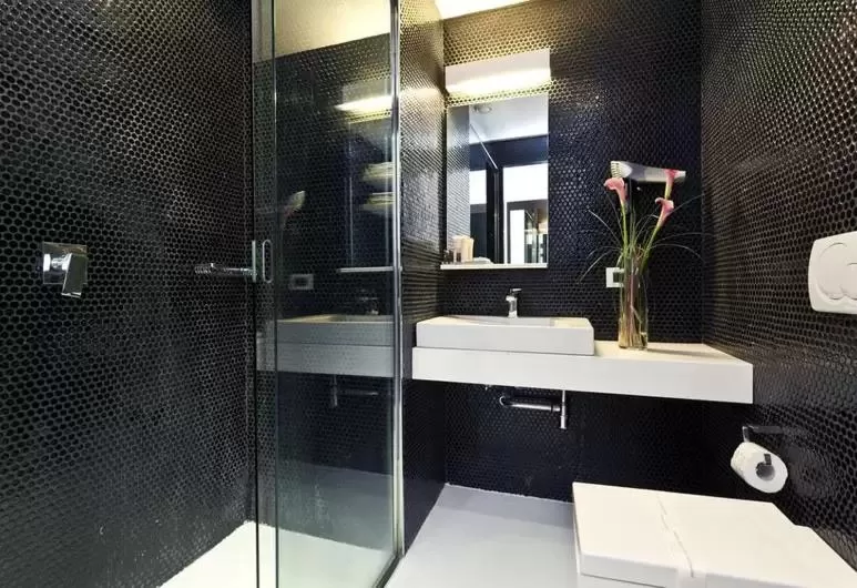 Bathroom in Navona Stay