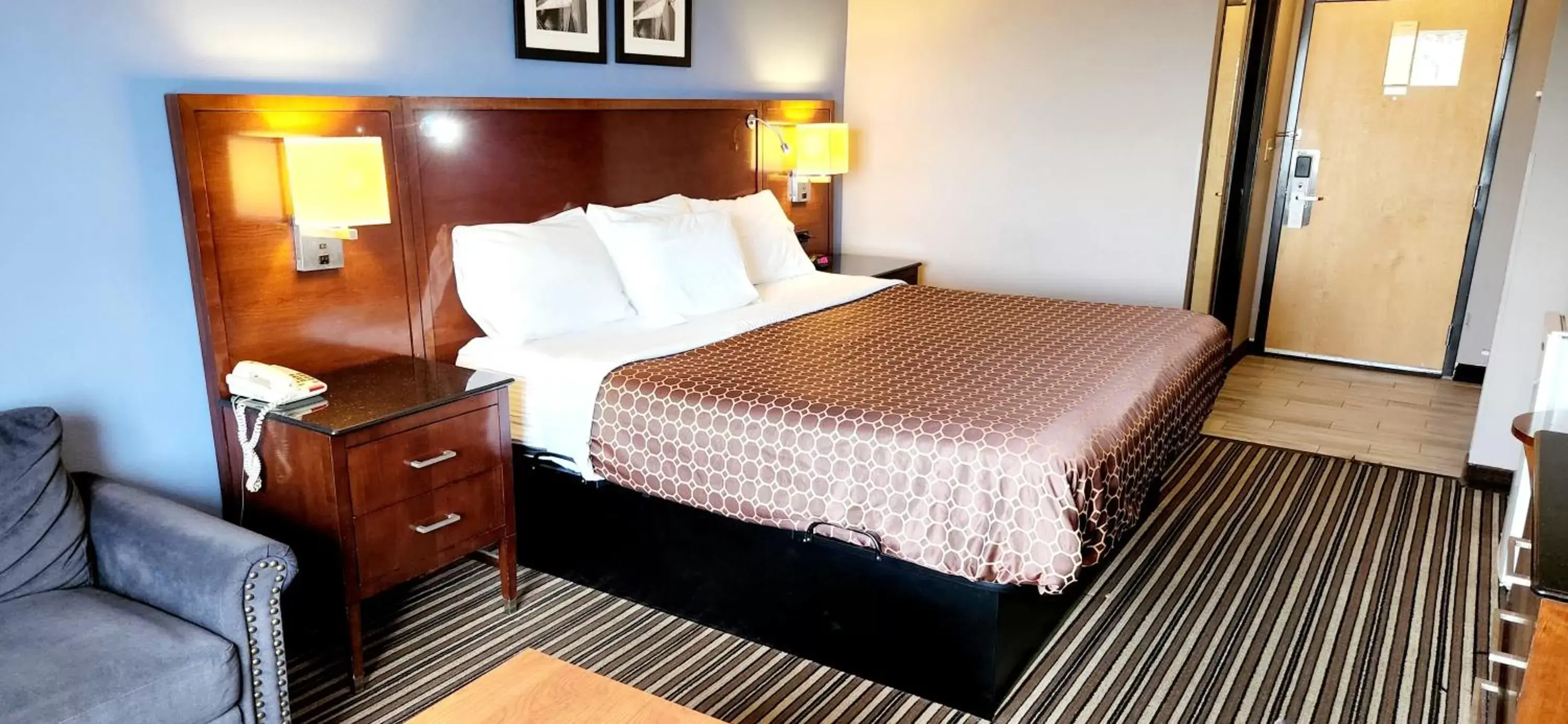 Bedroom, Bed in Americas Best Value Inn & Suites-Foley