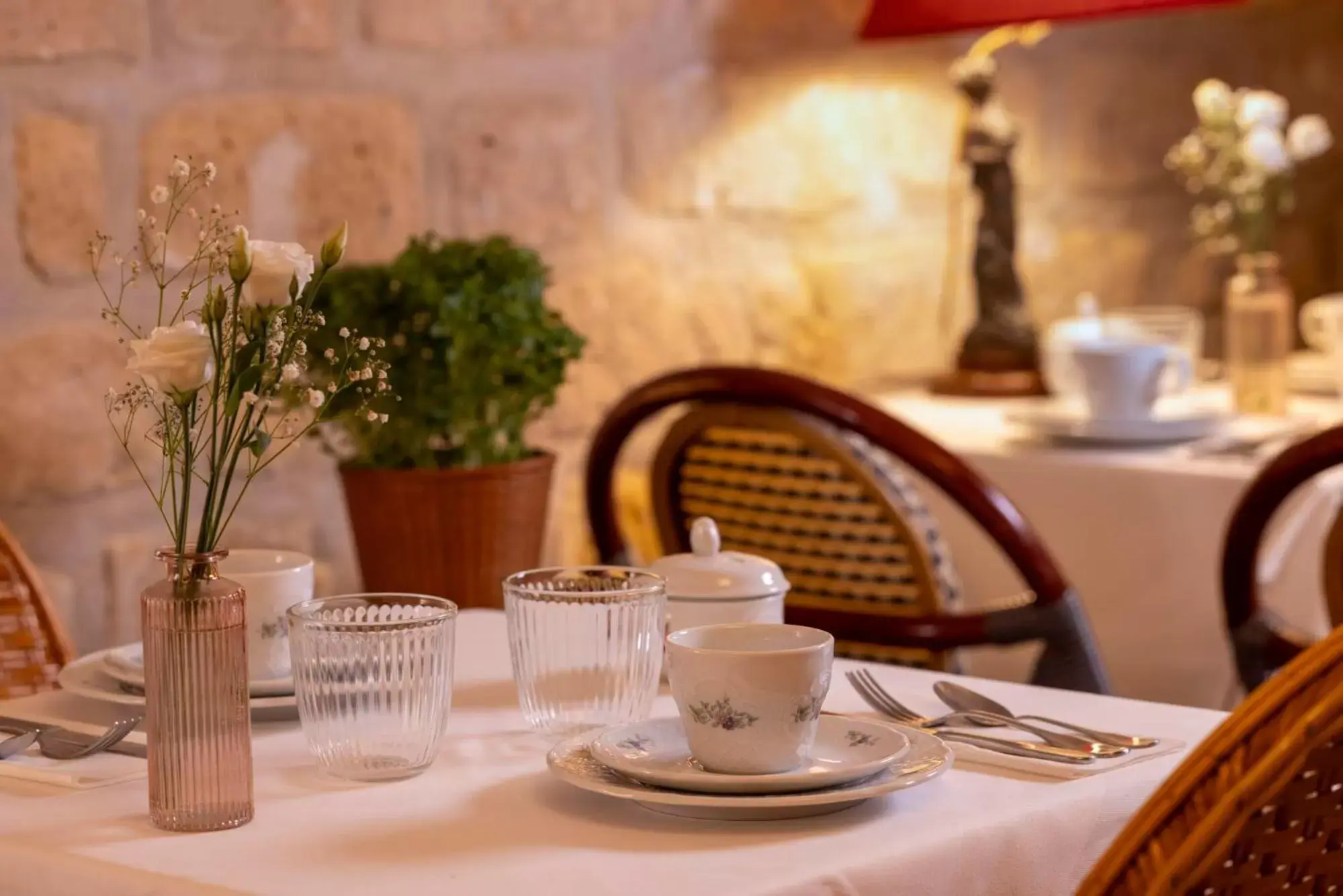 Buffet breakfast, Restaurant/Places to Eat in Hotel Le Saint Gregoire