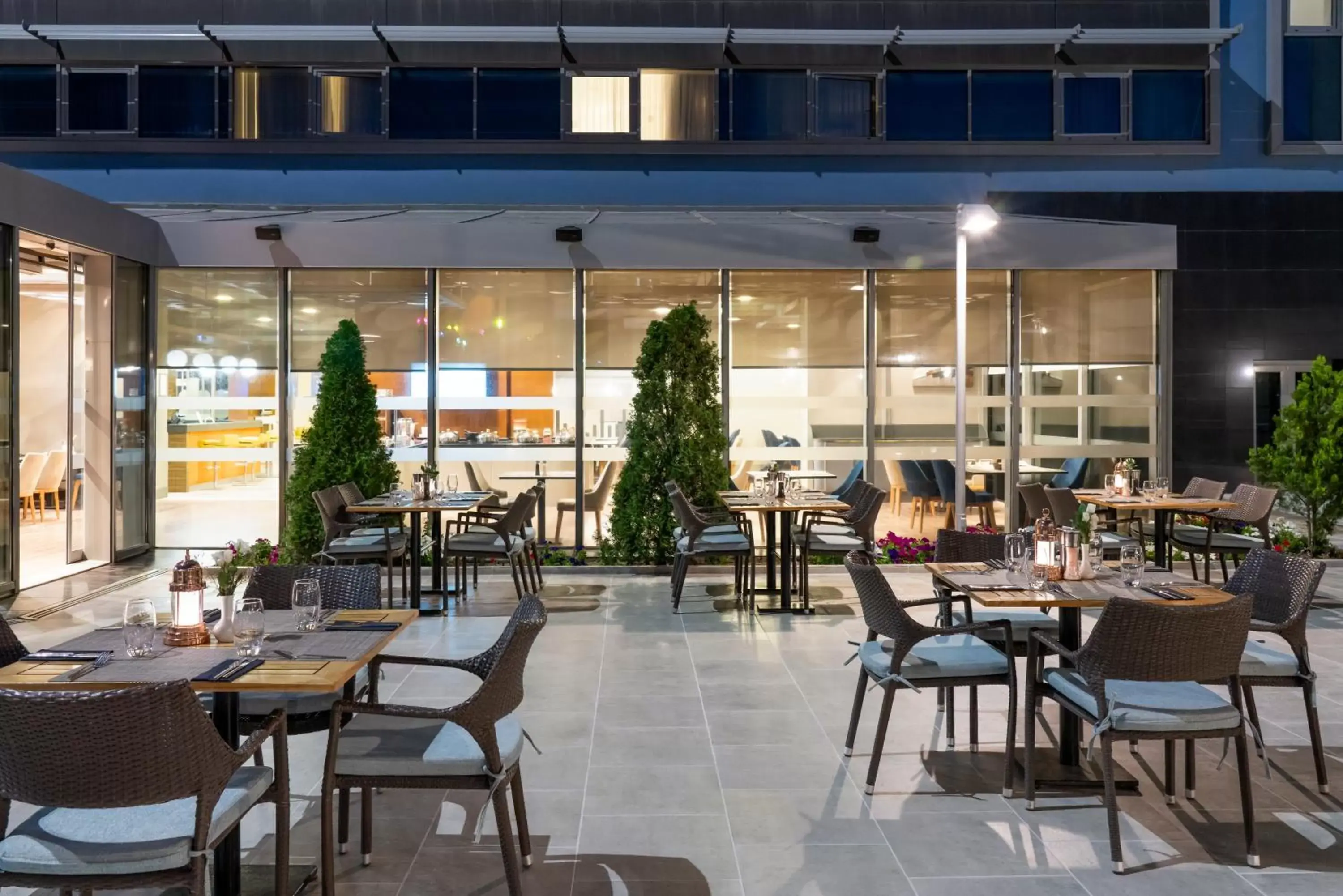 Garden, Restaurant/Places to Eat in Novotel Kayseri