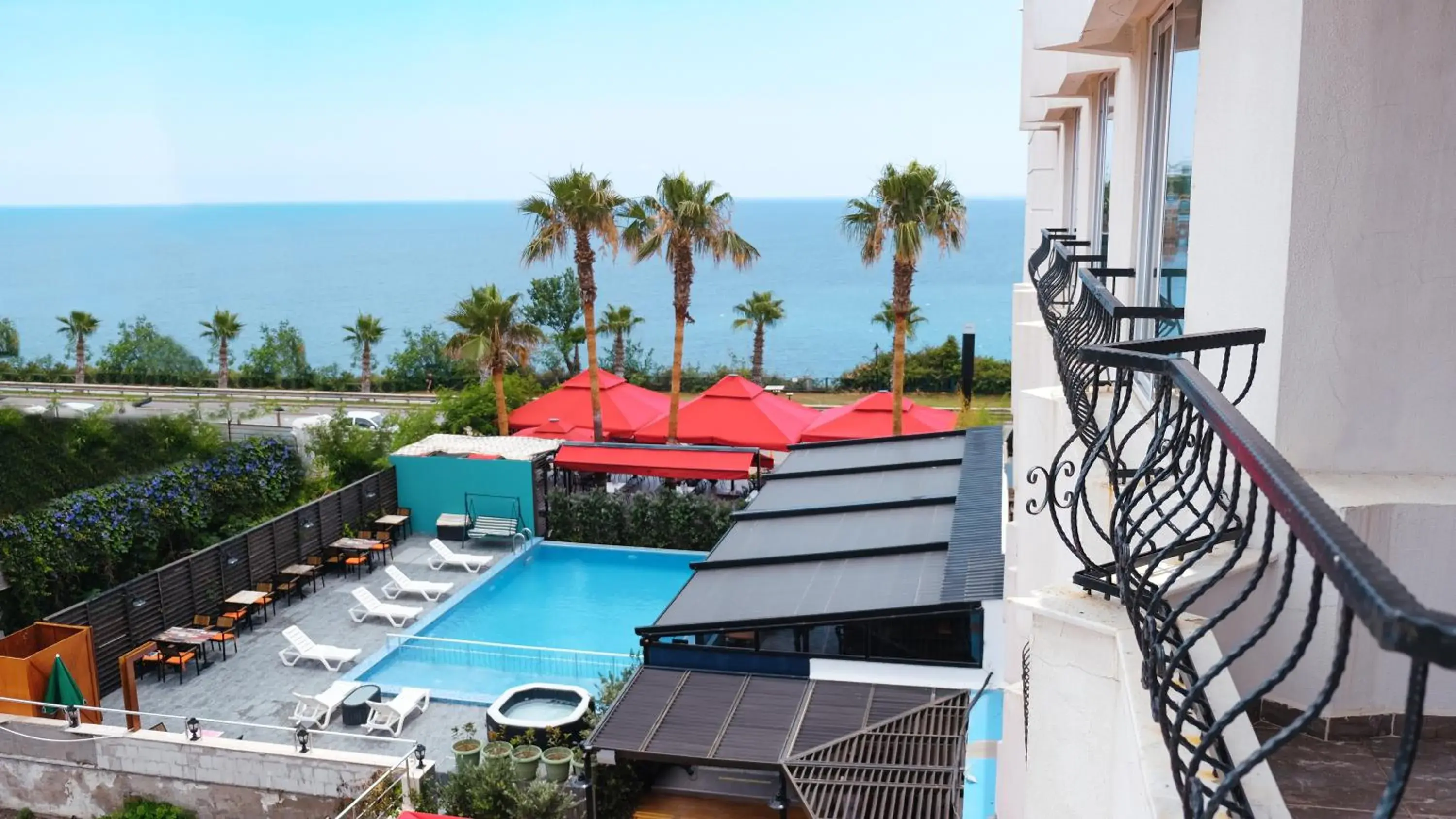 Balcony/Terrace, Pool View in On Hotel