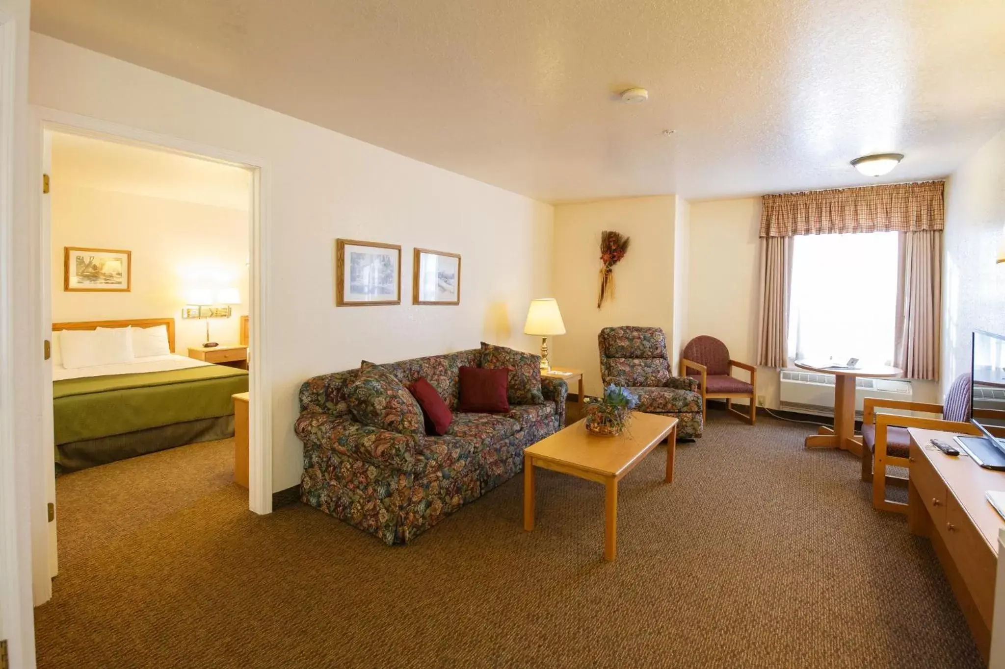 Living room, Seating Area in Murphys Inn Motel