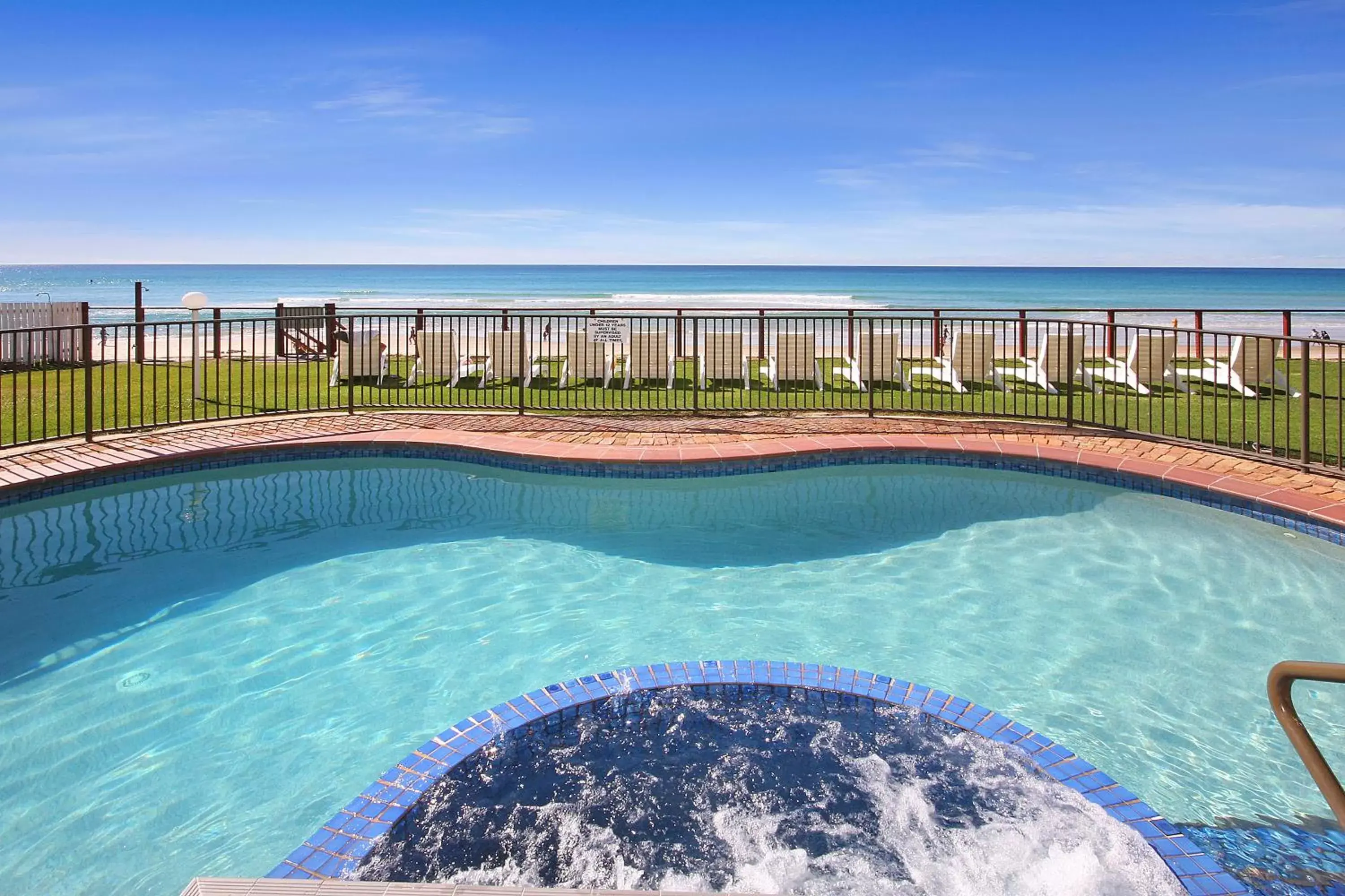 Swimming Pool in Spindrift on the Beach - Absolute Beachfront