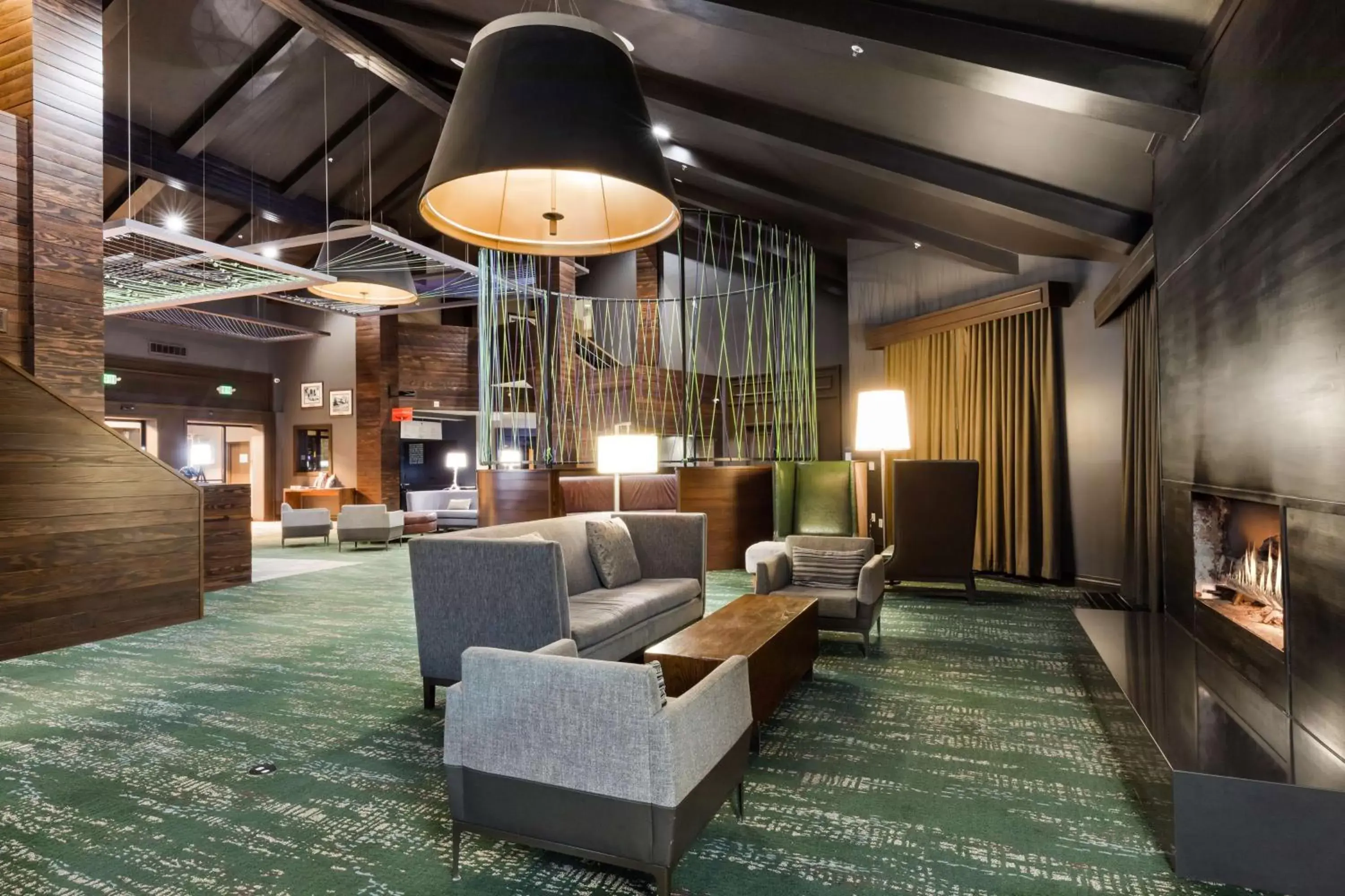 Lobby or reception in DoubleTree by Hilton Park City - The Yarrow