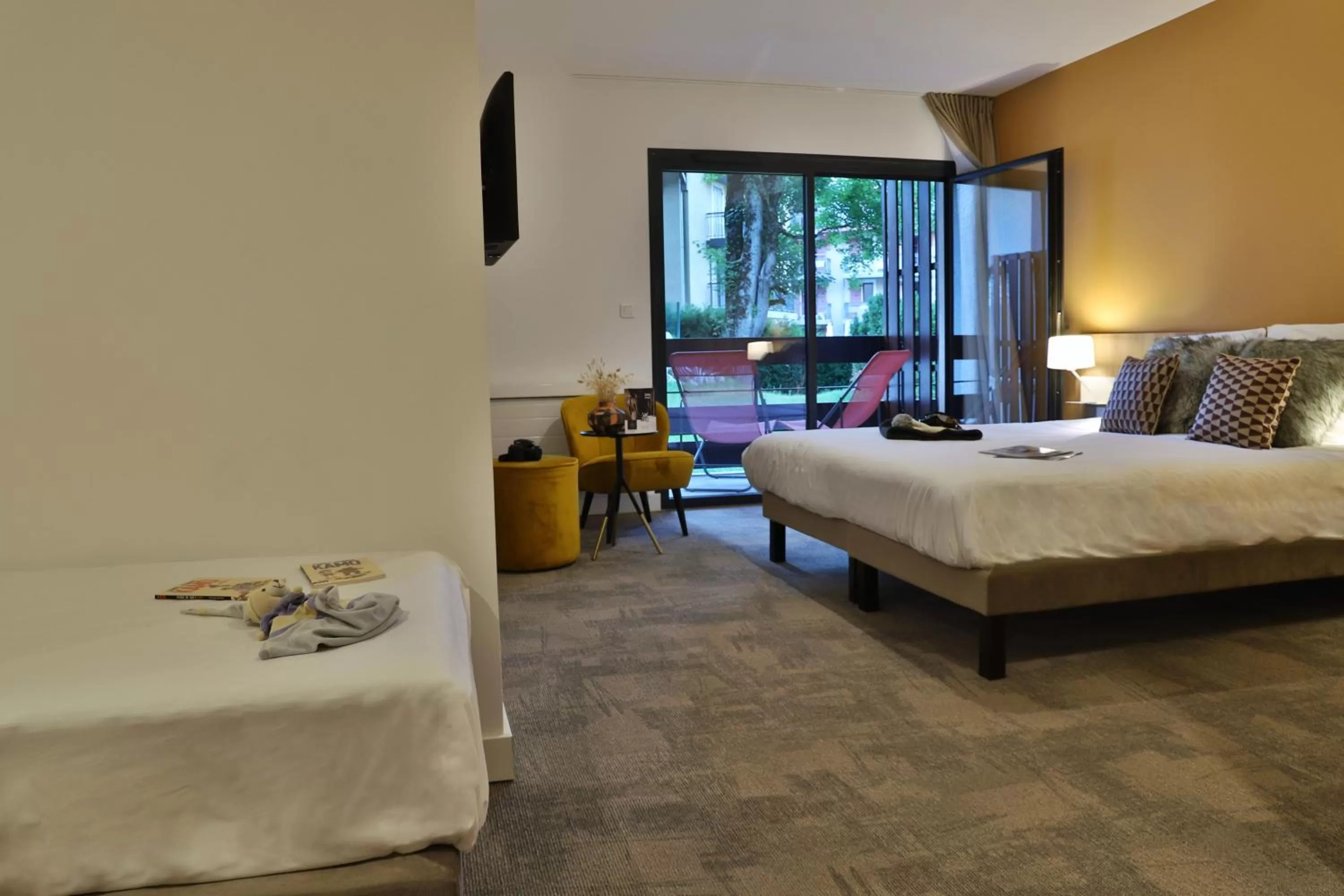 Bedroom, Bed in SOWELL HOTELS Mont Blanc et SPA