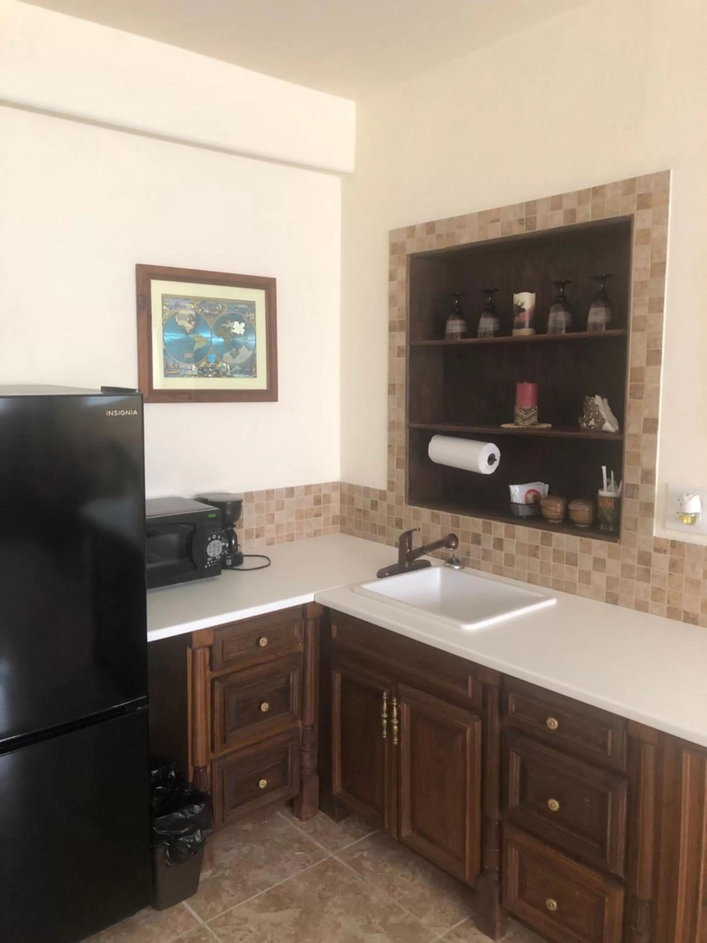 Kitchen or kitchenette in Capri Beach Hotel