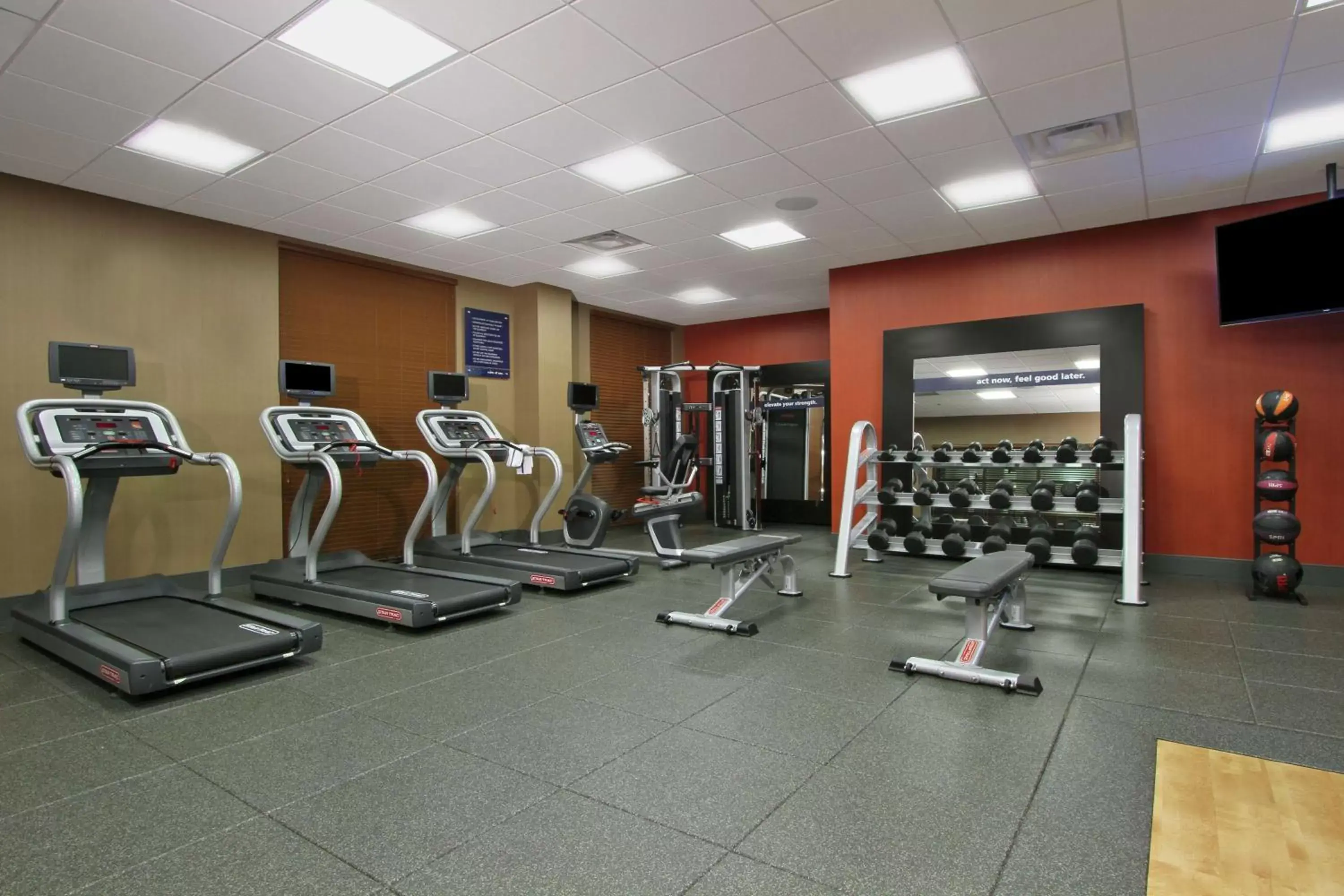 Fitness centre/facilities, Fitness Center/Facilities in Hampton Inn & Suites Columbus/University Area