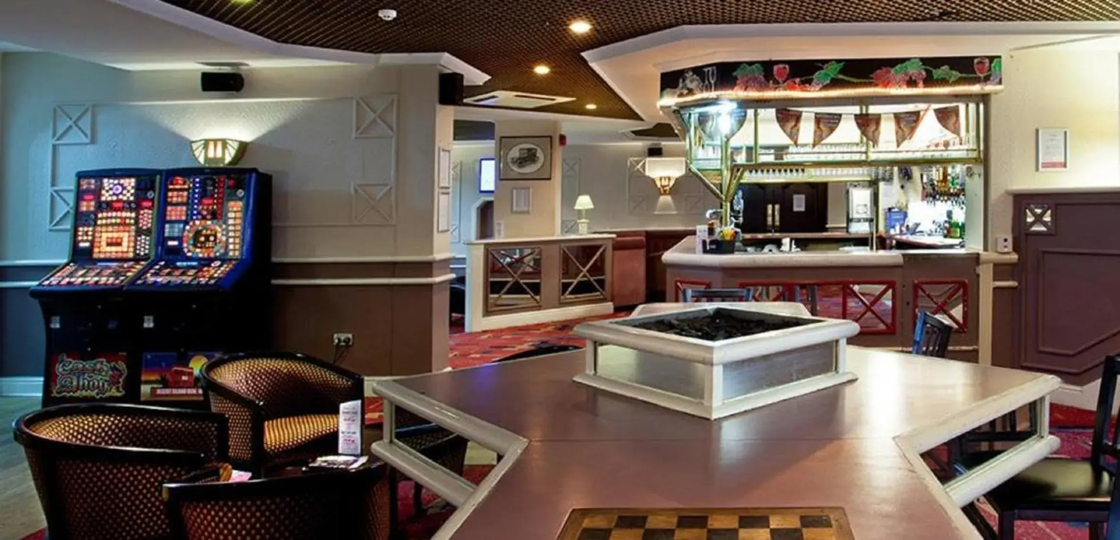 Lounge or bar in Britannia Hotel Coventry