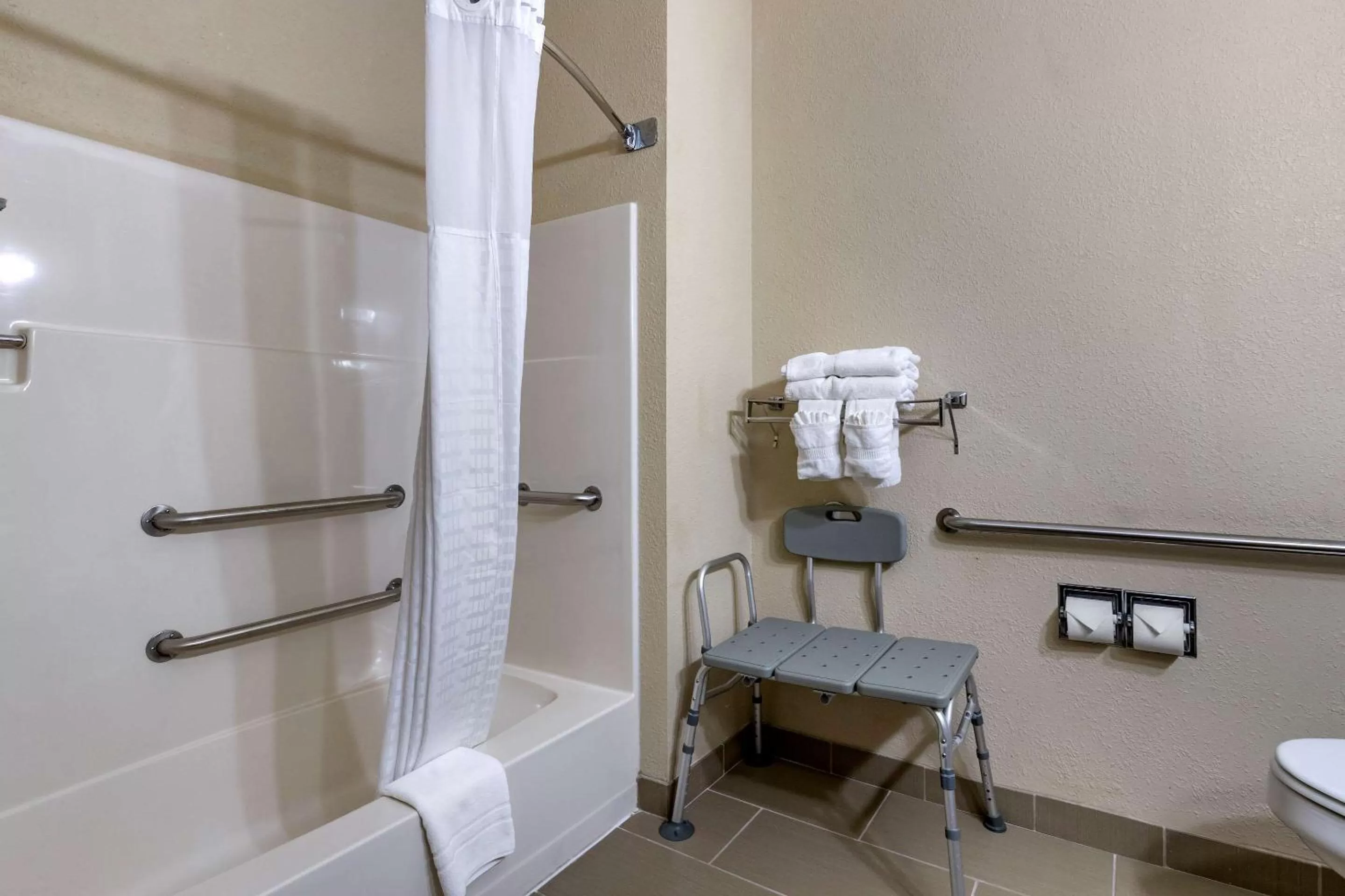 Bathroom in Comfort Inn Moline - Quad Cities