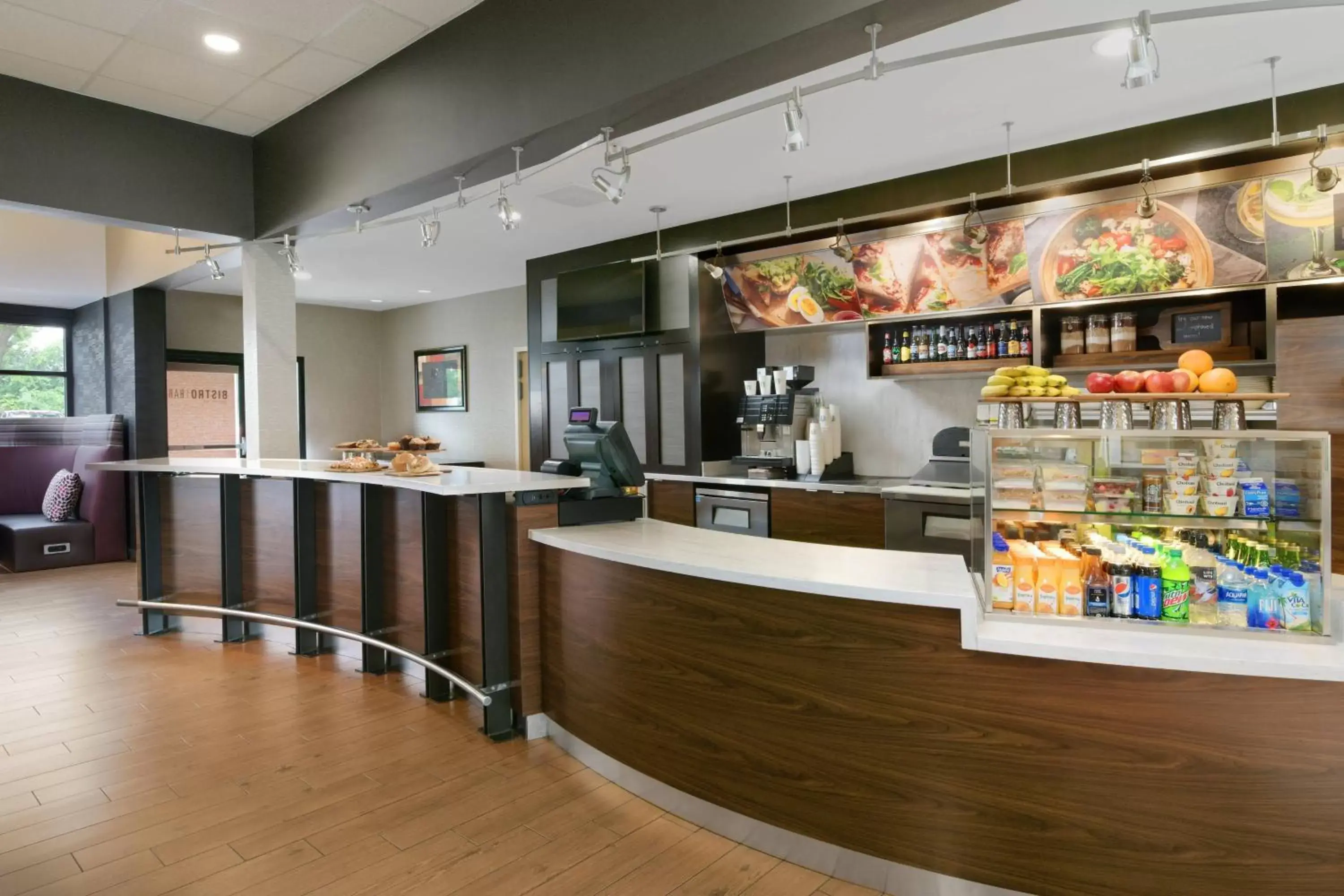 Restaurant/places to eat in Courtyard by Marriott Dallas DFW Airport North/Irving