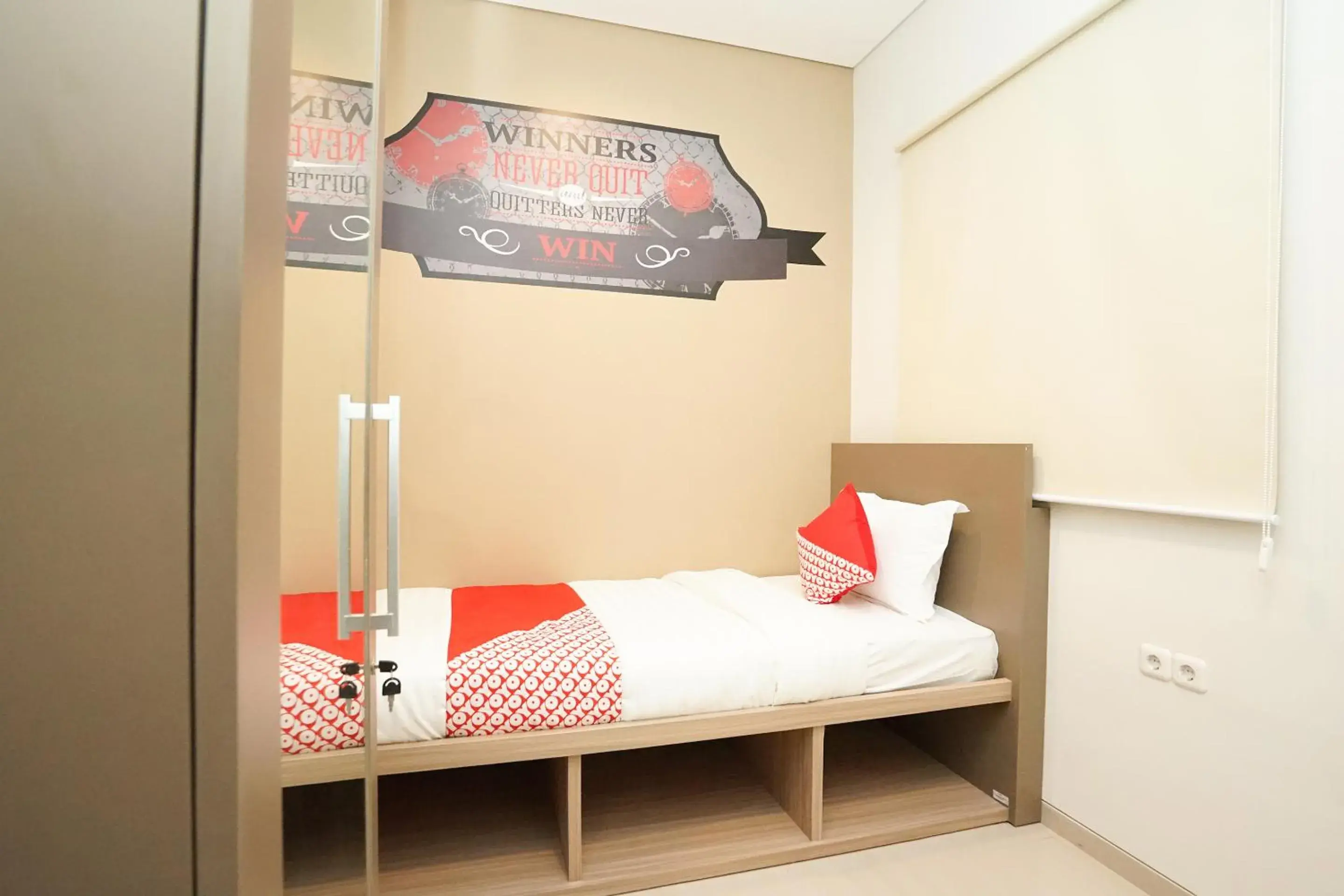 Bedroom, Bed in OYO 614 Graha 8 Syariah