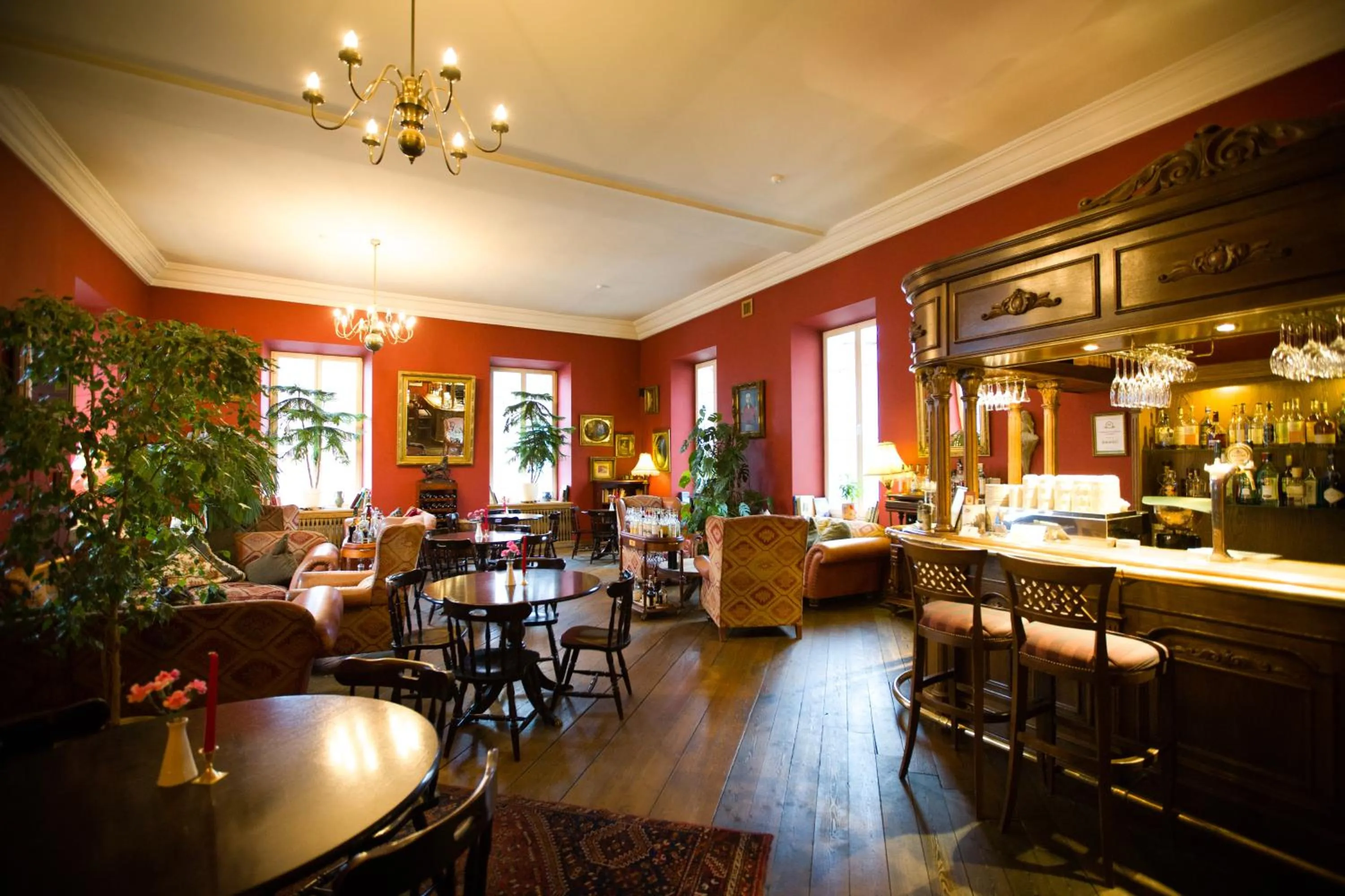 Restaurant/places to eat in Shakespeare Boutique Hotel