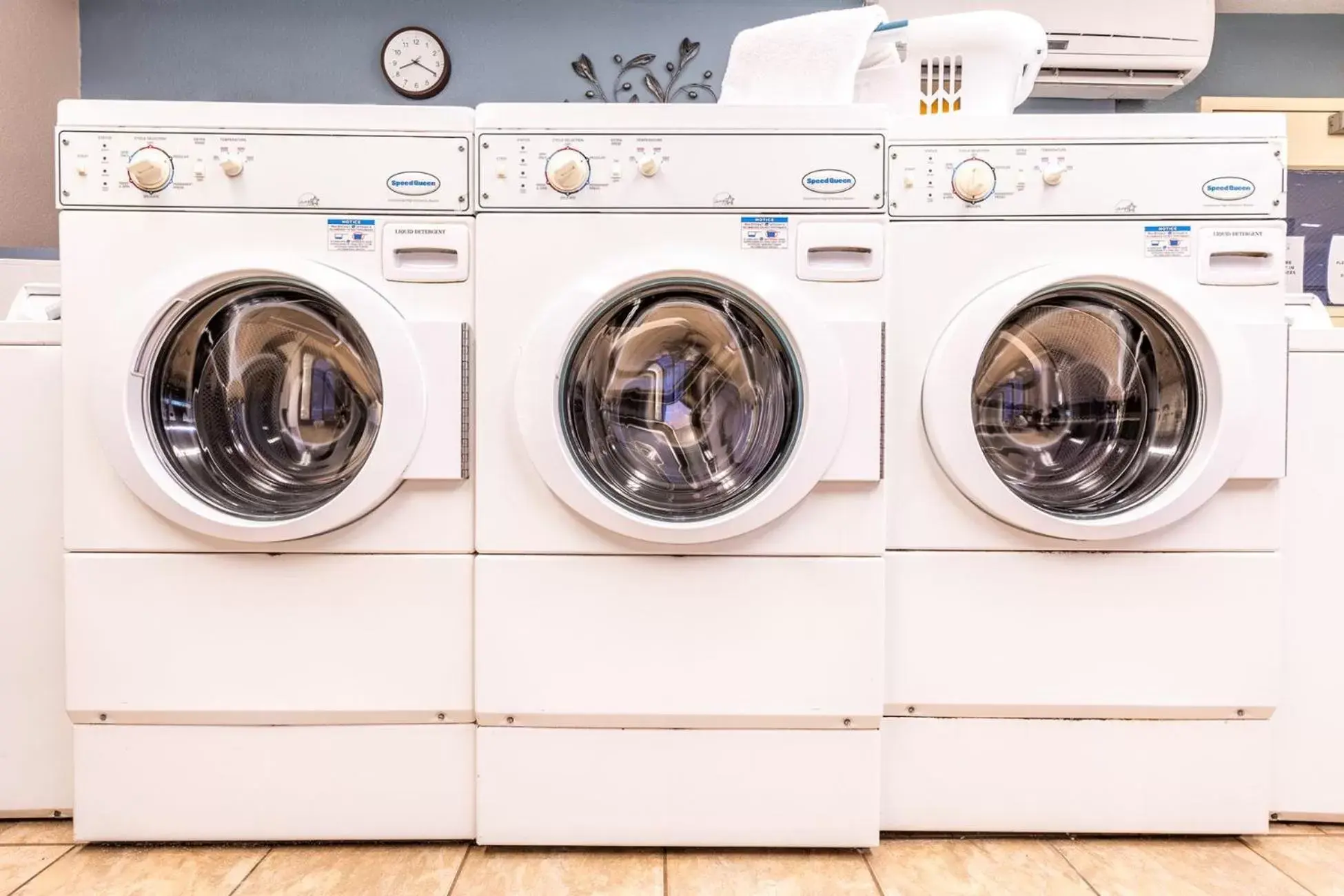 laundry in Sonesta ES Suites Birmingham Homewood