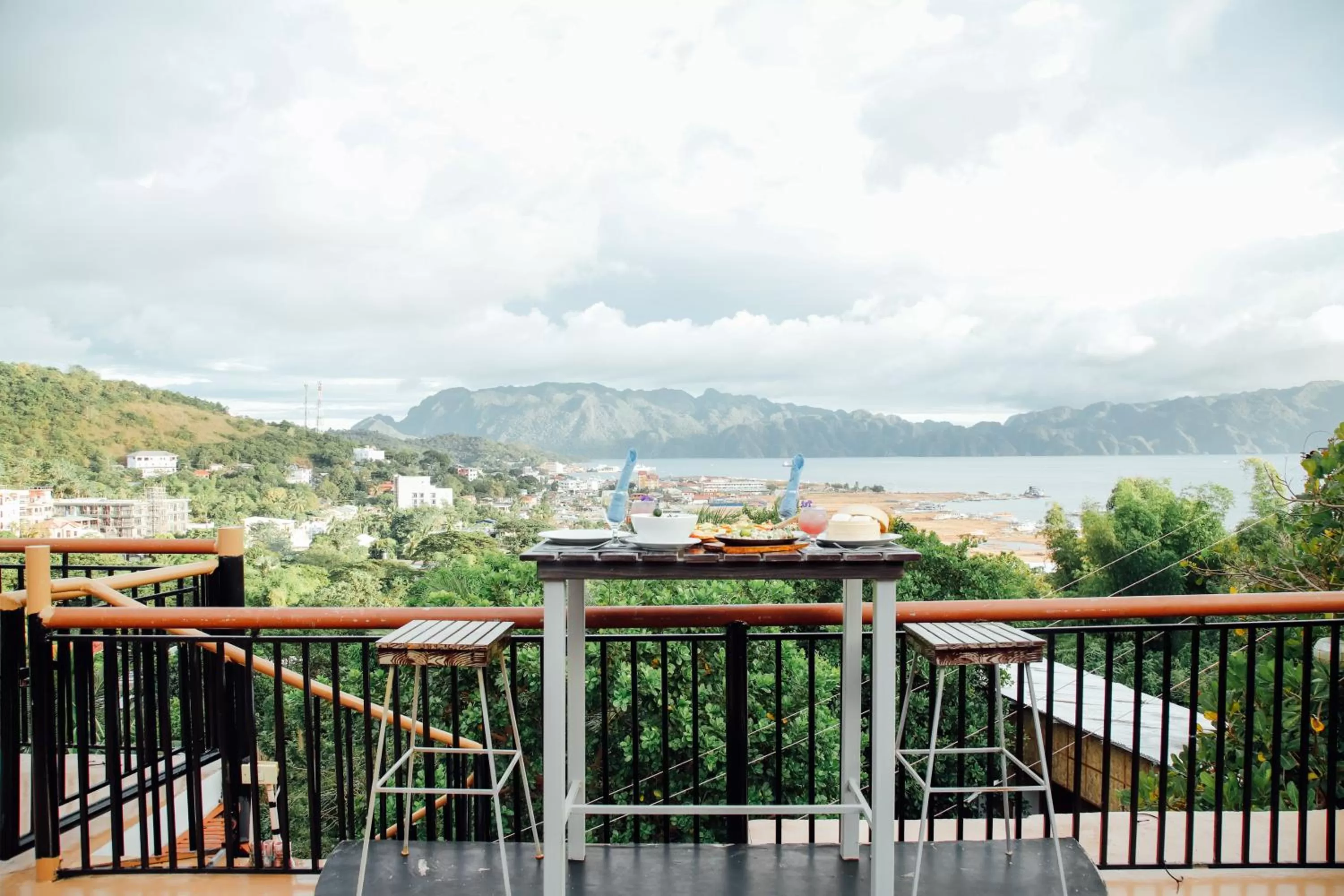 Mountain view in Skylodge Resort