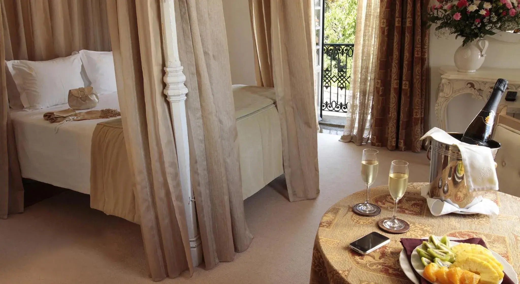 Bed in Hotel Real d Obidos Bed in Hotel Real d Obidos