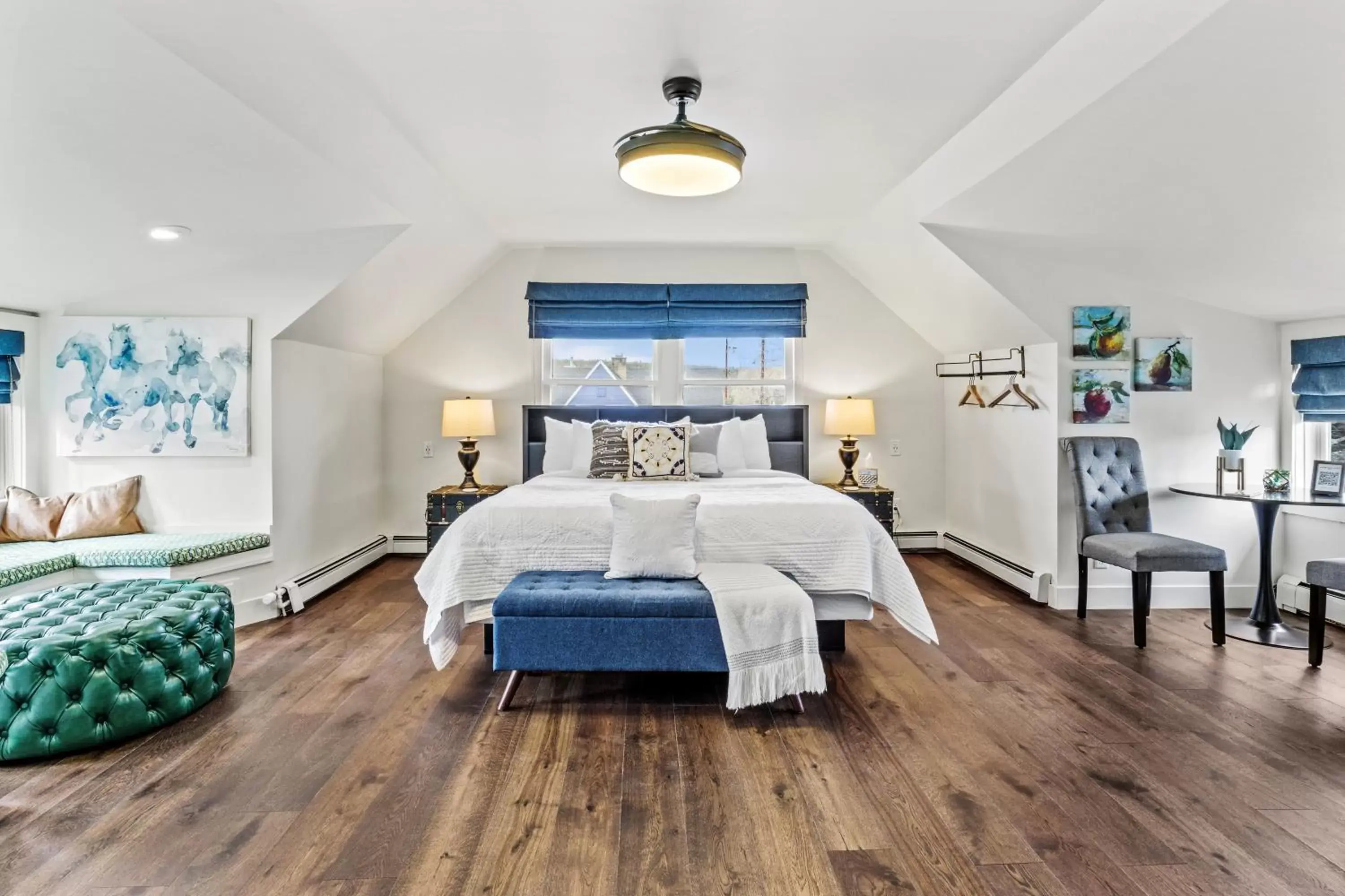 Bedroom, Bed in Bespoke Inn Flagstaff Bedroom, Bed in Bespoke Inn Flagstaff