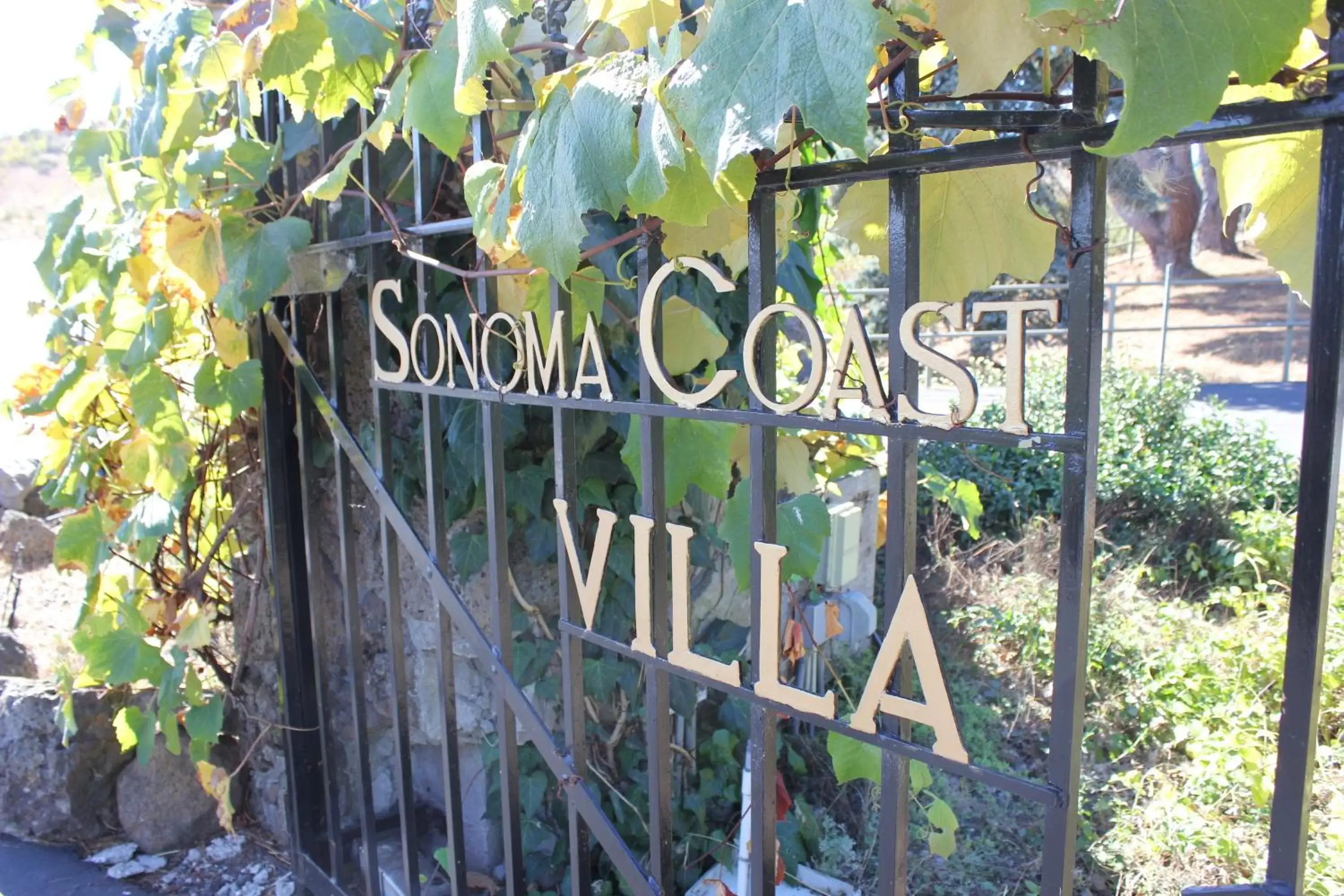 Decorative detail, Facade/Entrance in Sonoma Coast Villa