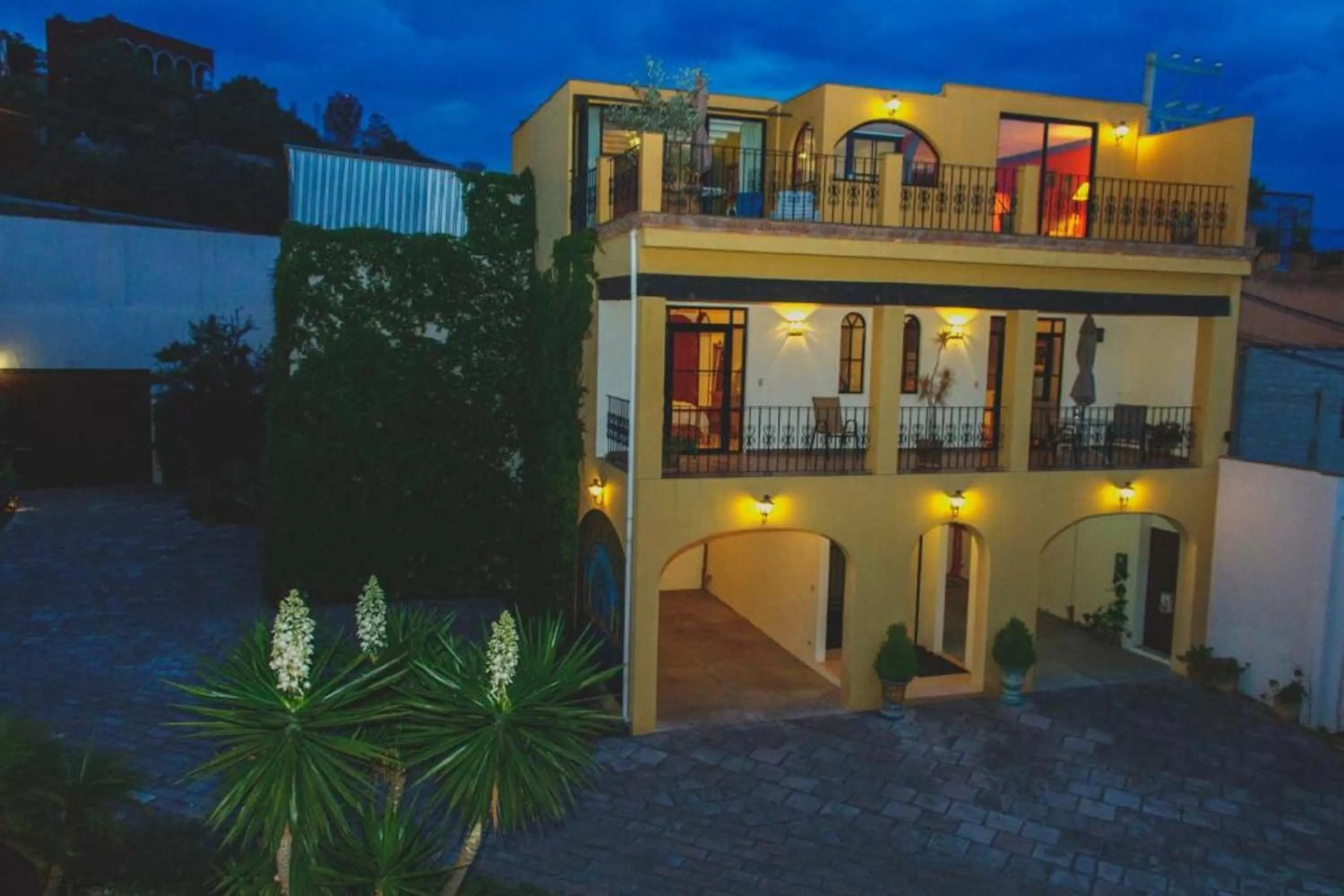 Property building in Casa Don Pascual Hotel Boutique Sweet Home