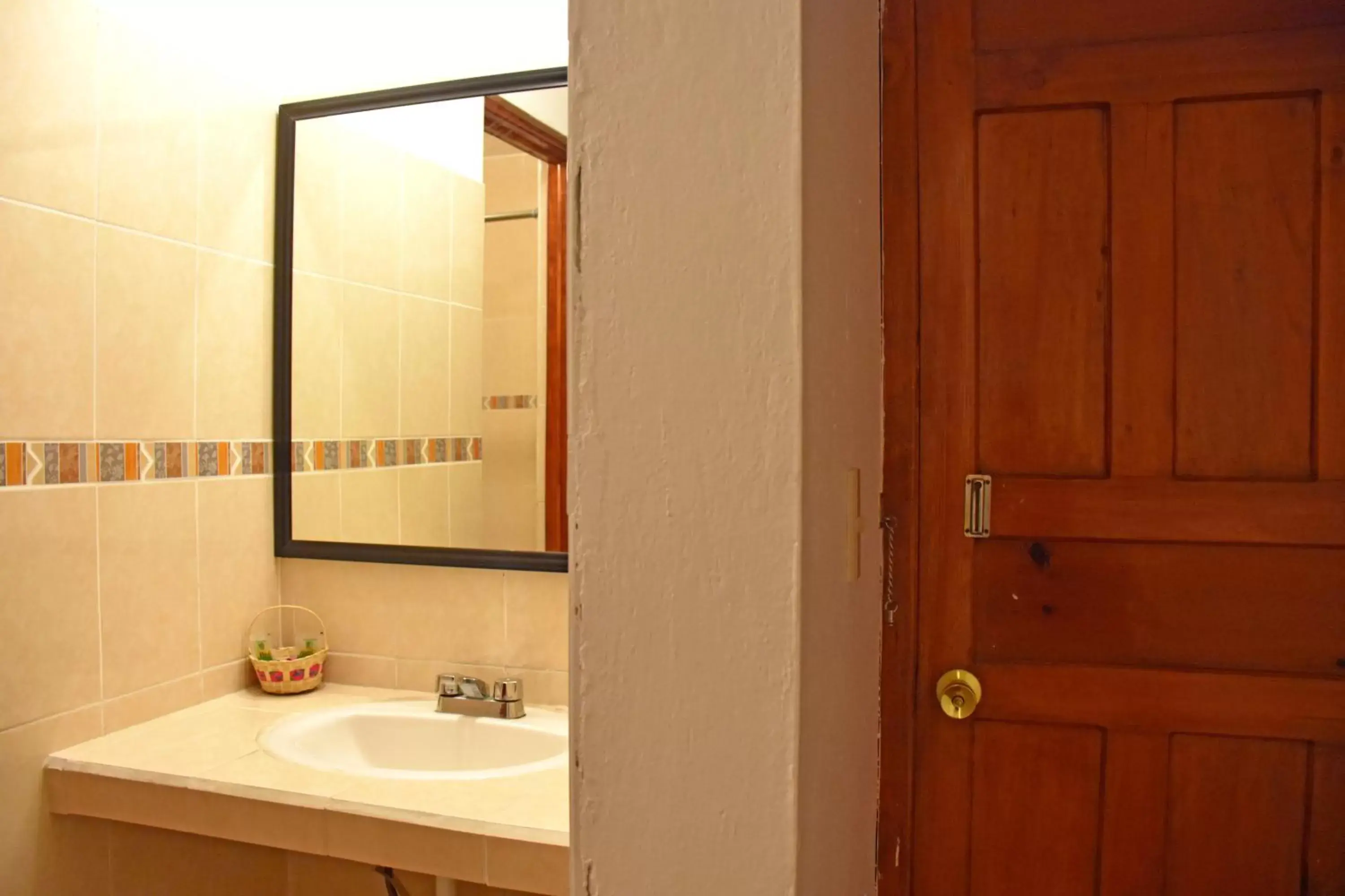 Bathroom in Hotel San Luis Bathroom in Hotel San Luis