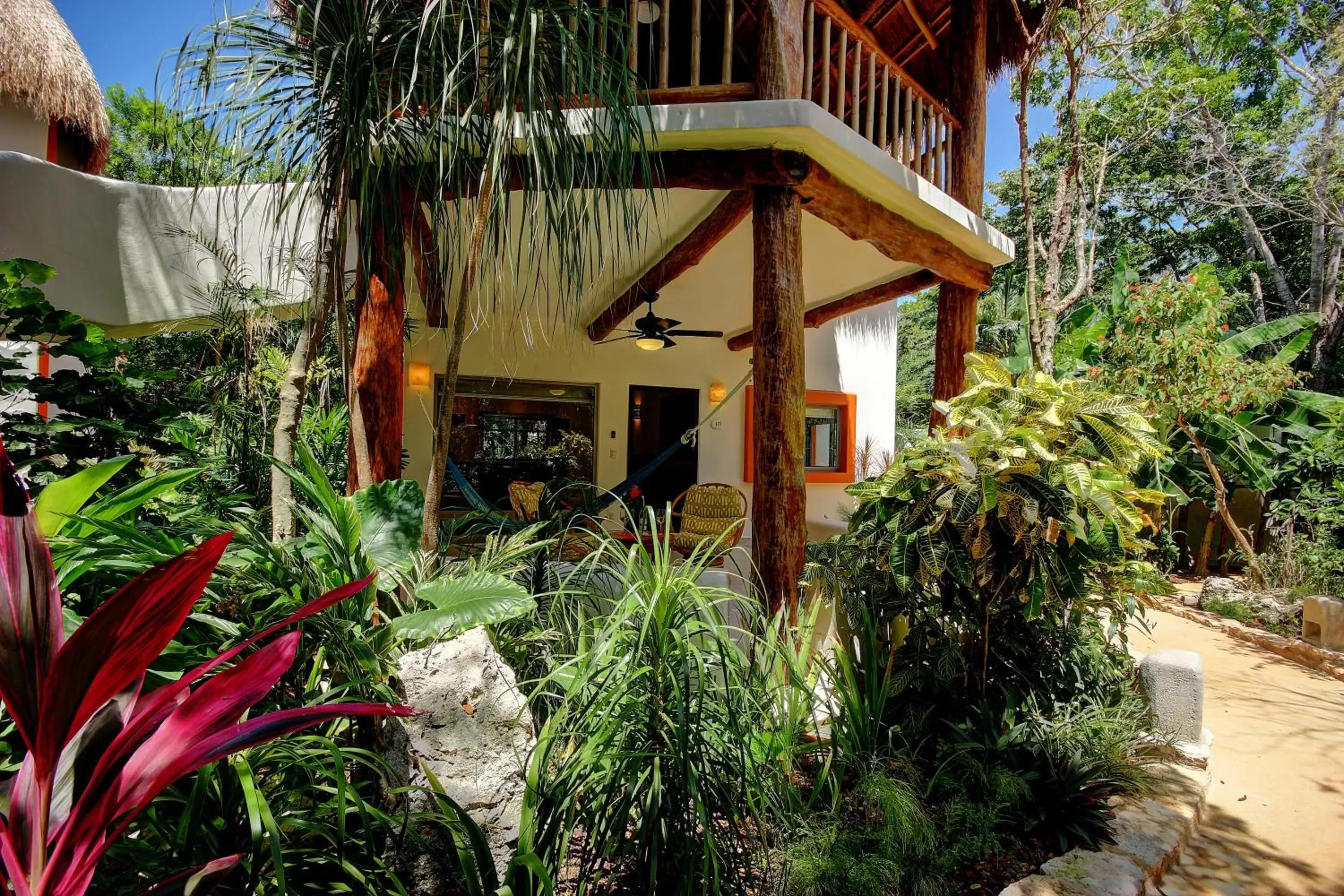 Spring, Property Building in Riviera Maya Suites