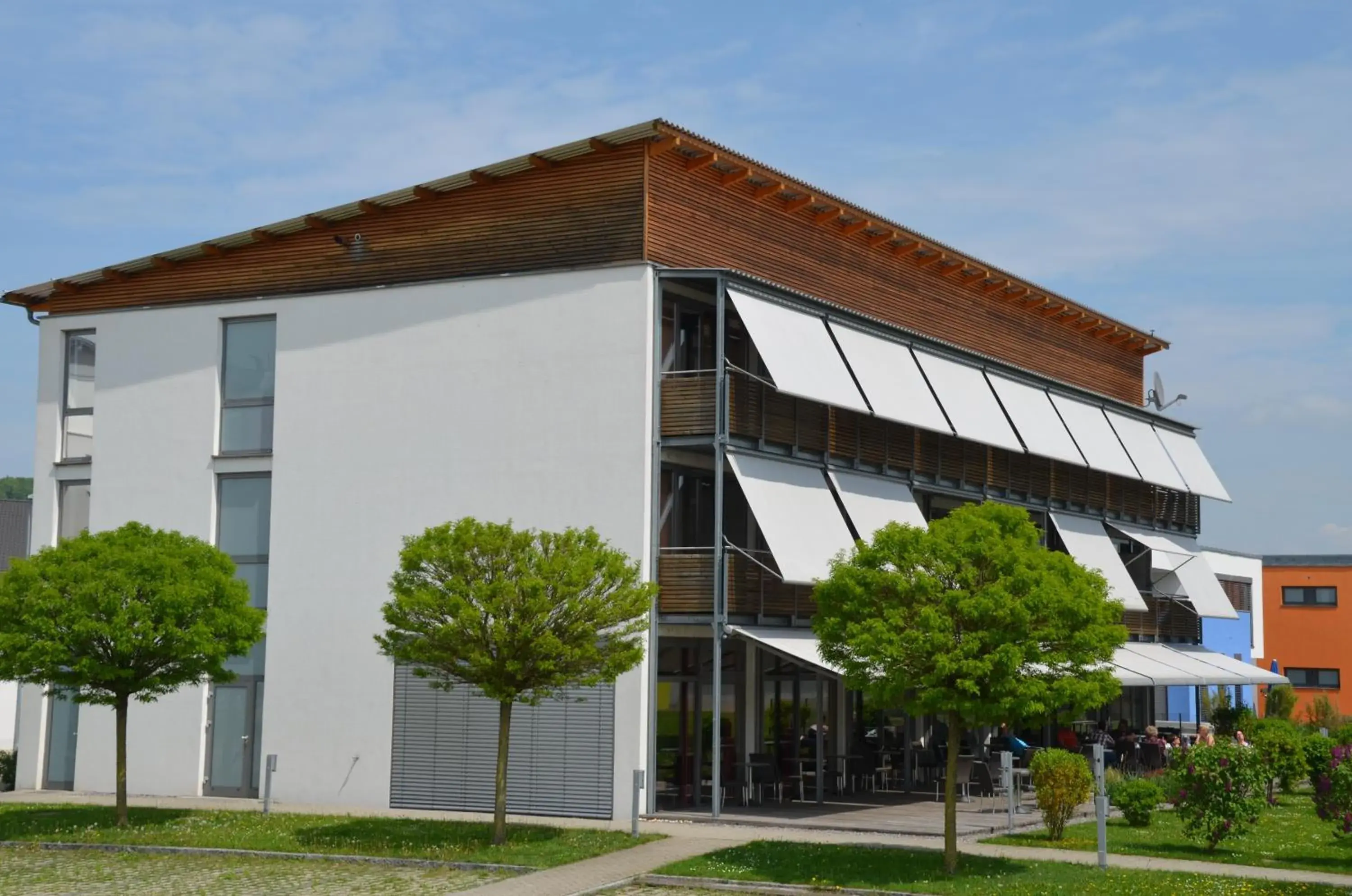 Facade/entrance, Property Building in Hotel von Heyden