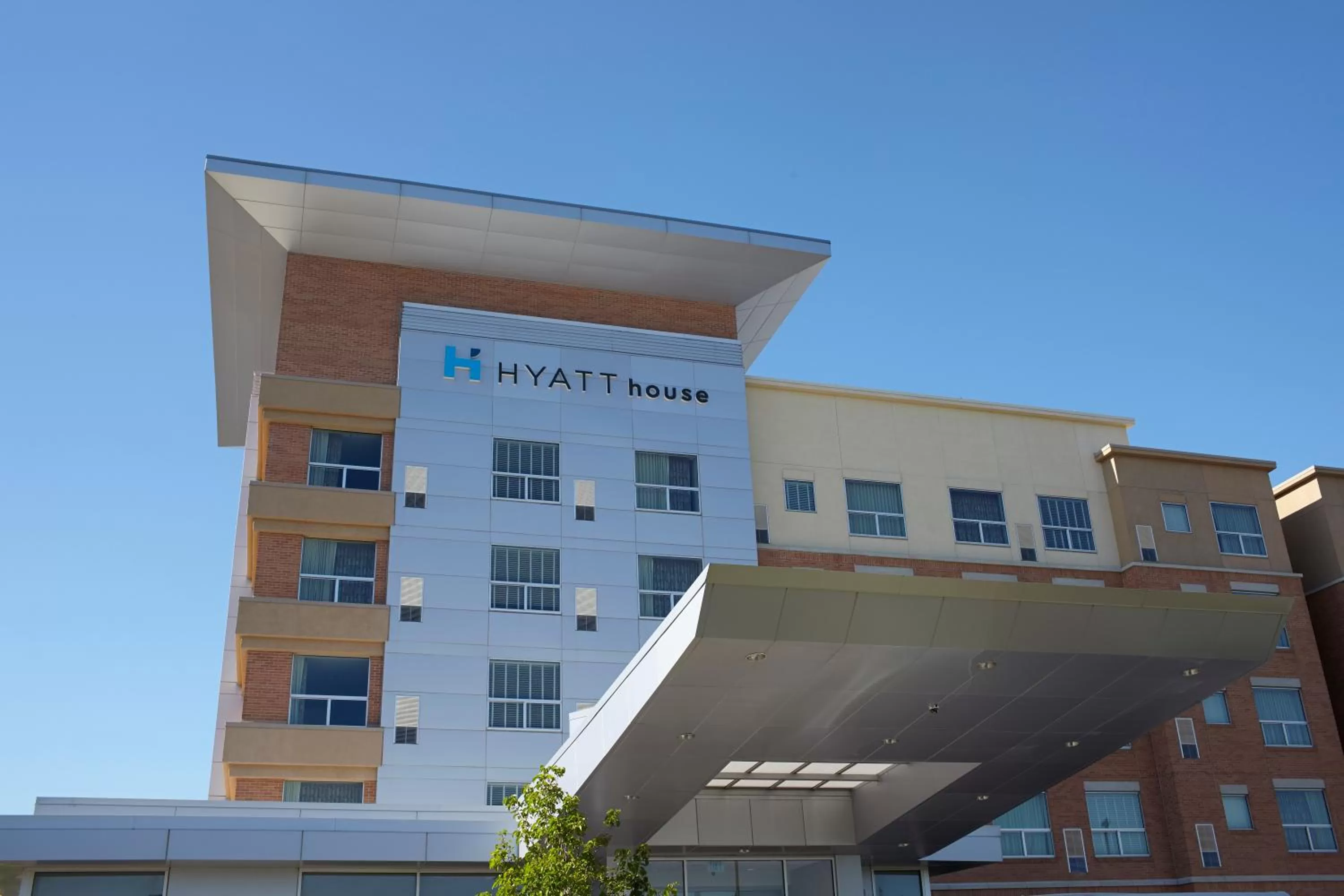 Property building in Hyatt House Raleigh/Rdu/Brier Creek