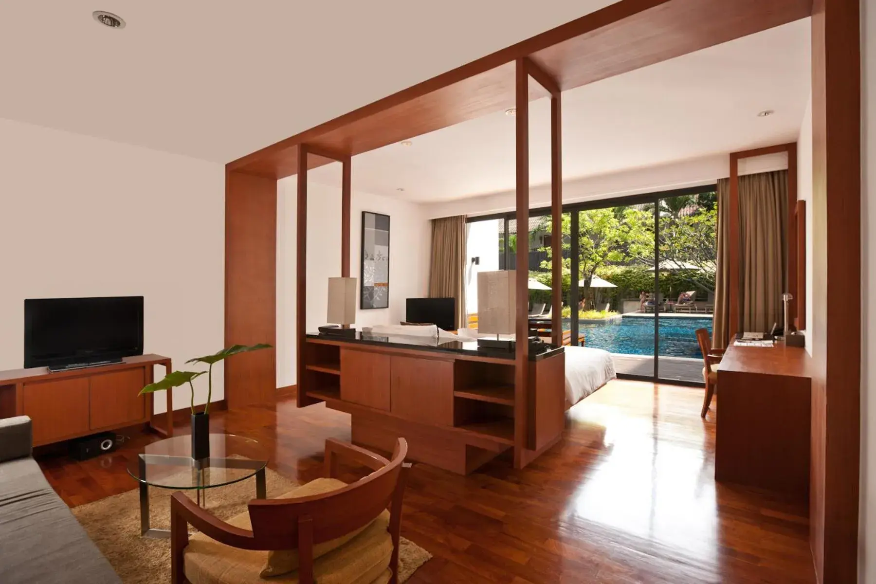 Photo of the whole room, TV/Entertainment Center in Woodlands Suites Serviced Residences - SHA Extra Plus
