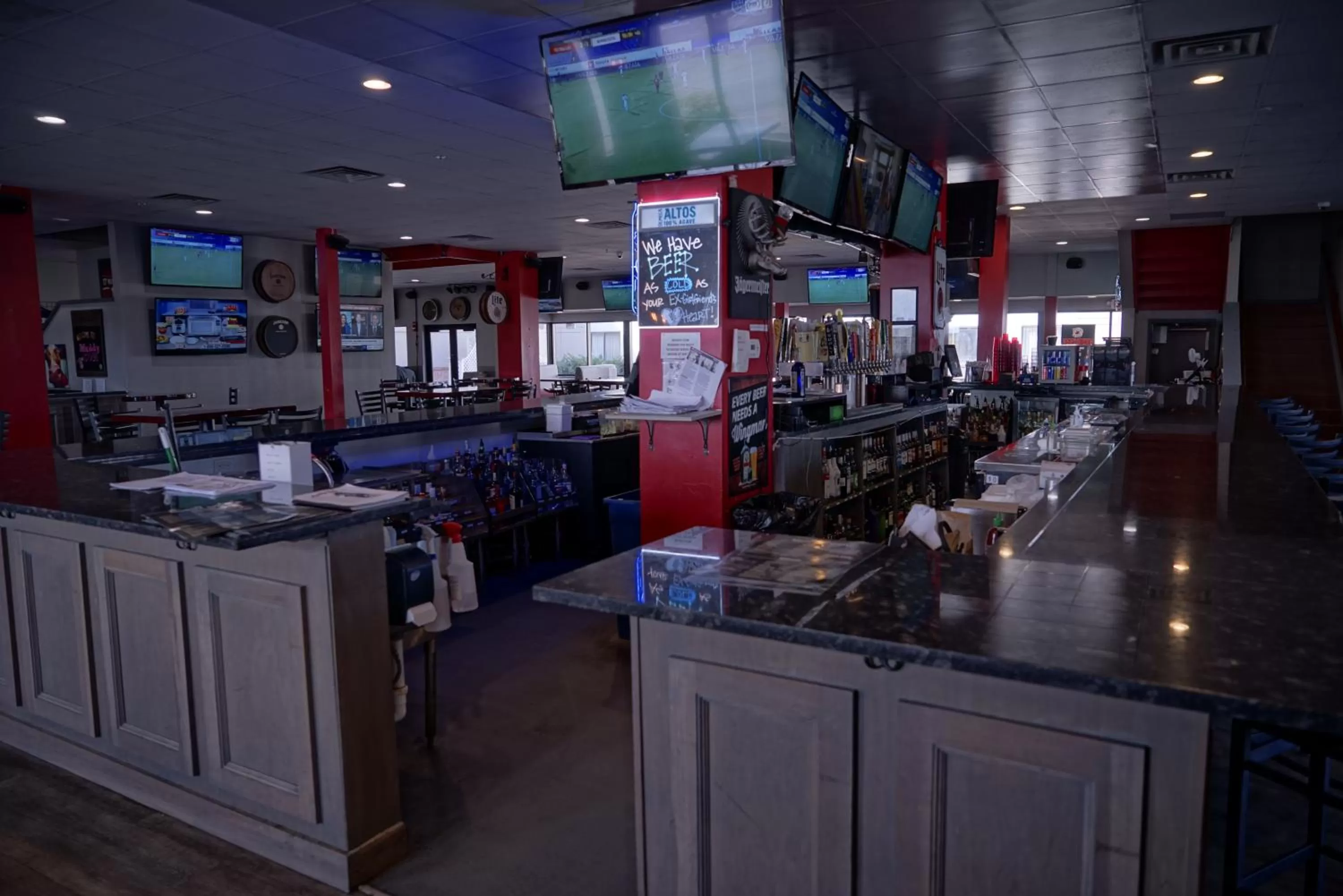 Restaurant/places to eat in Baymont by Wyndham Shakopee