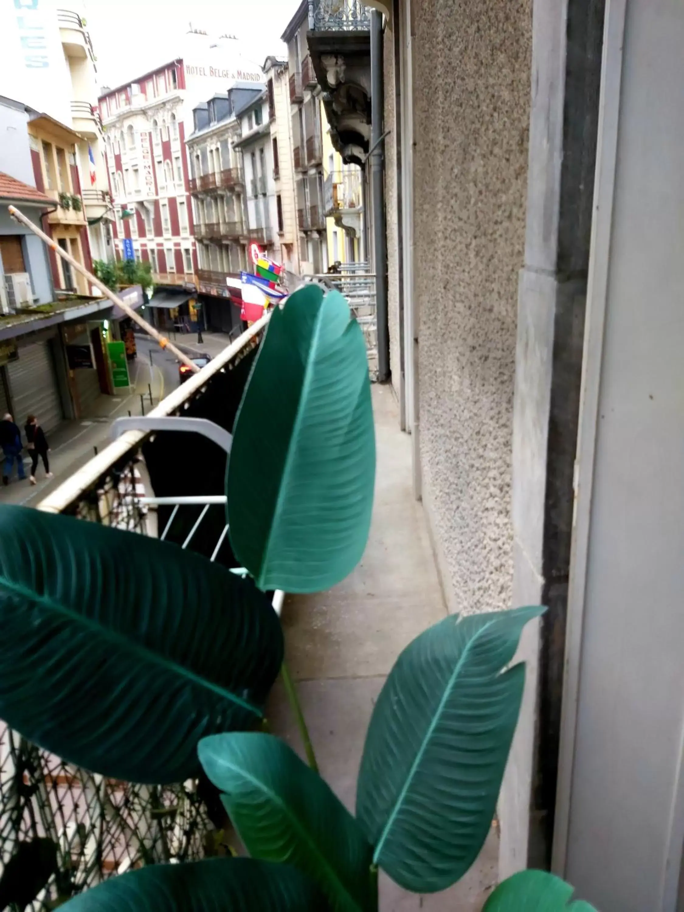 Balcony/Terrace in Au Berceau de Bernadette