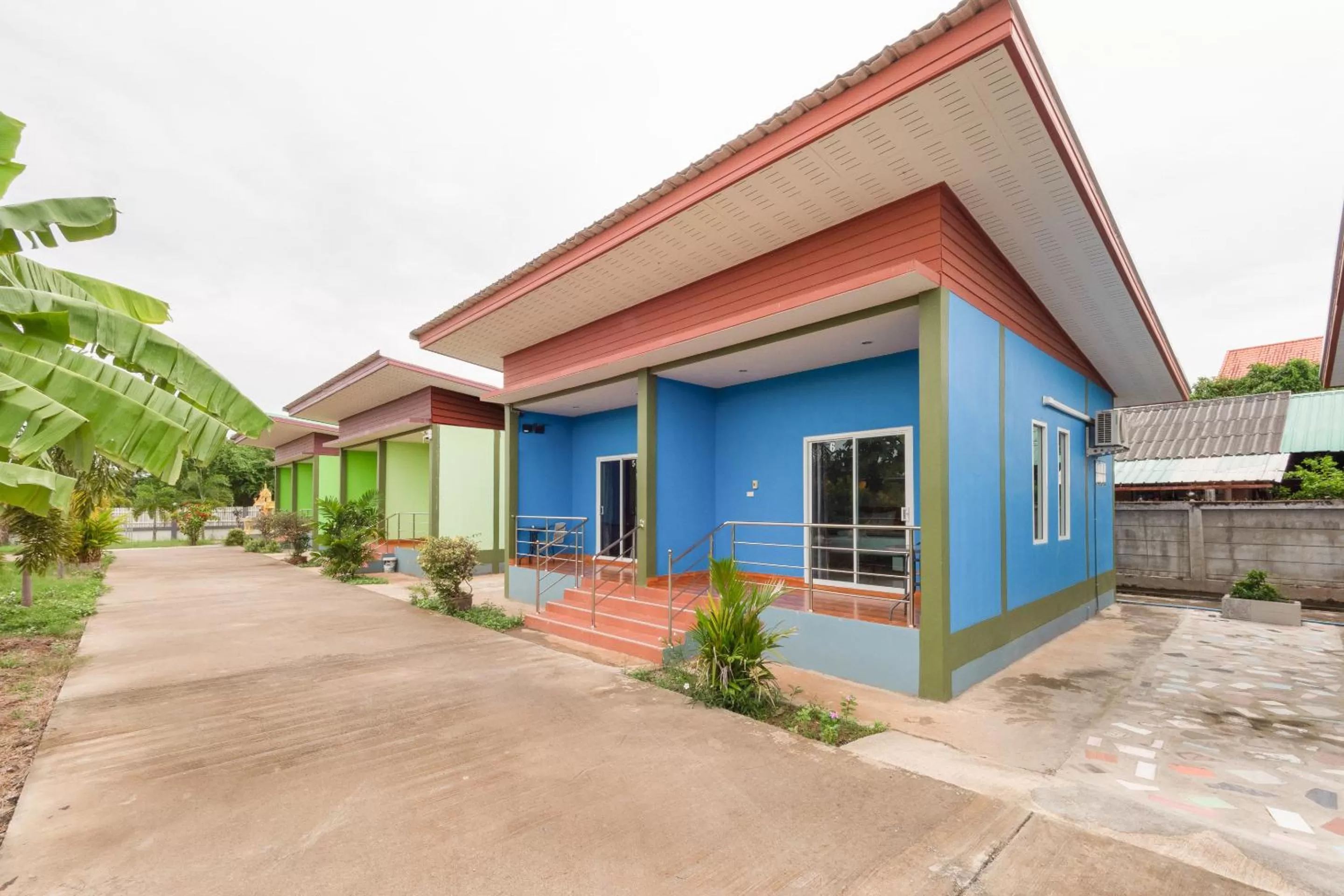 Facade/entrance, Property Building in OYO 1044 Vassana Resort