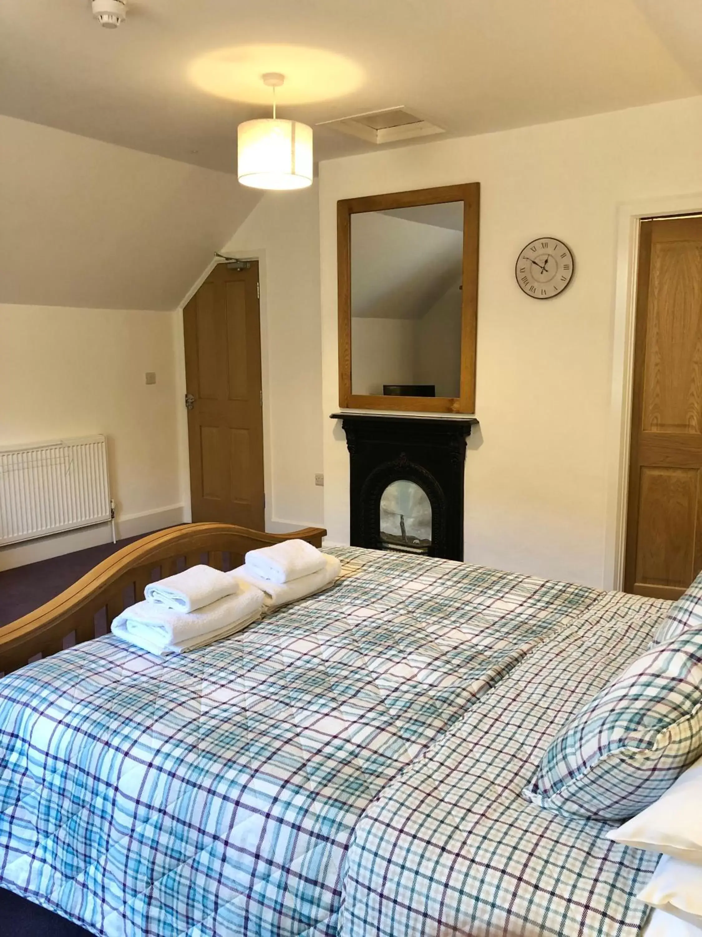 Bedroom, Bed in Penbont House