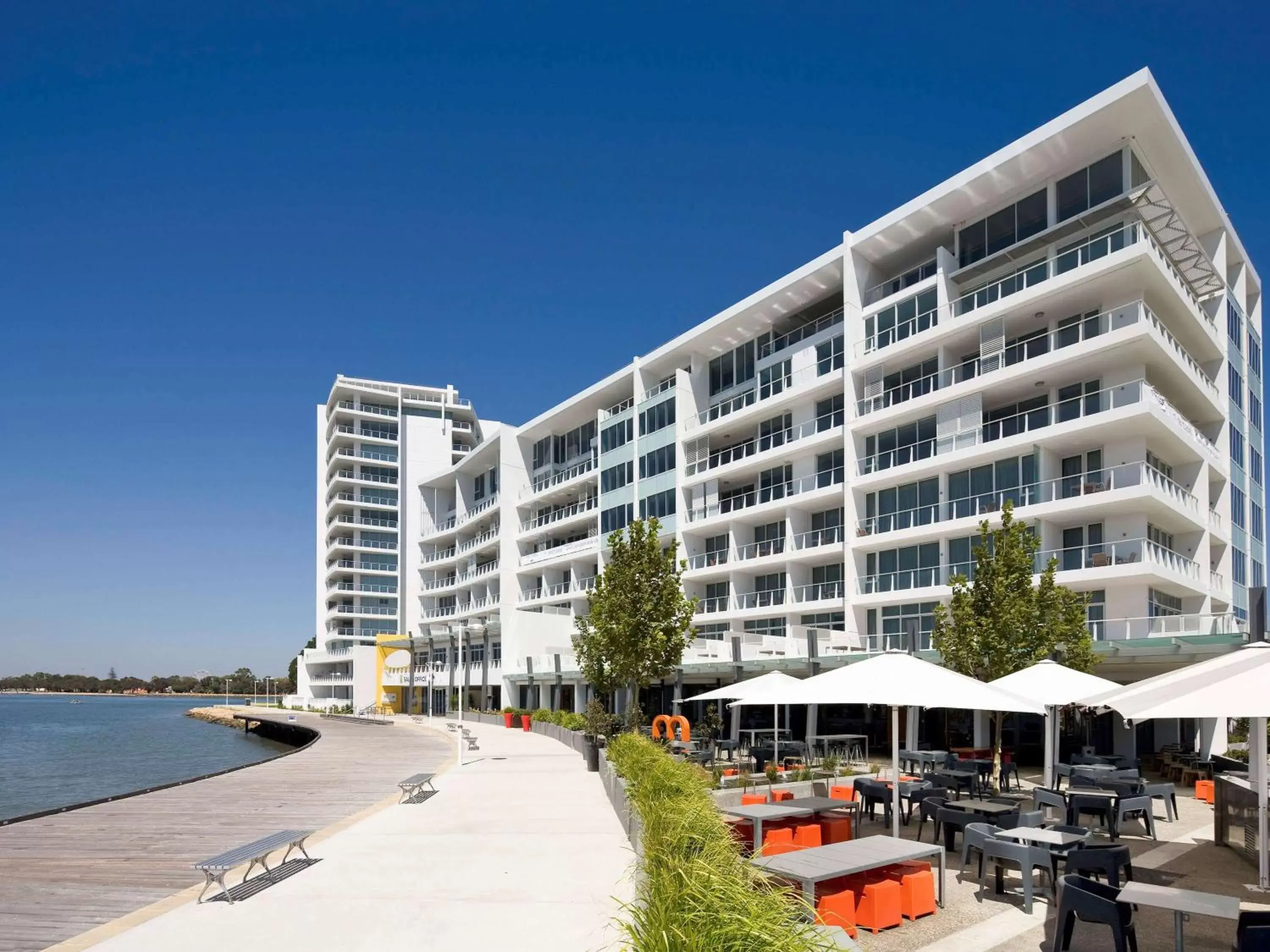 Restaurant/places to eat, Property Building in The Sebel Mandurah