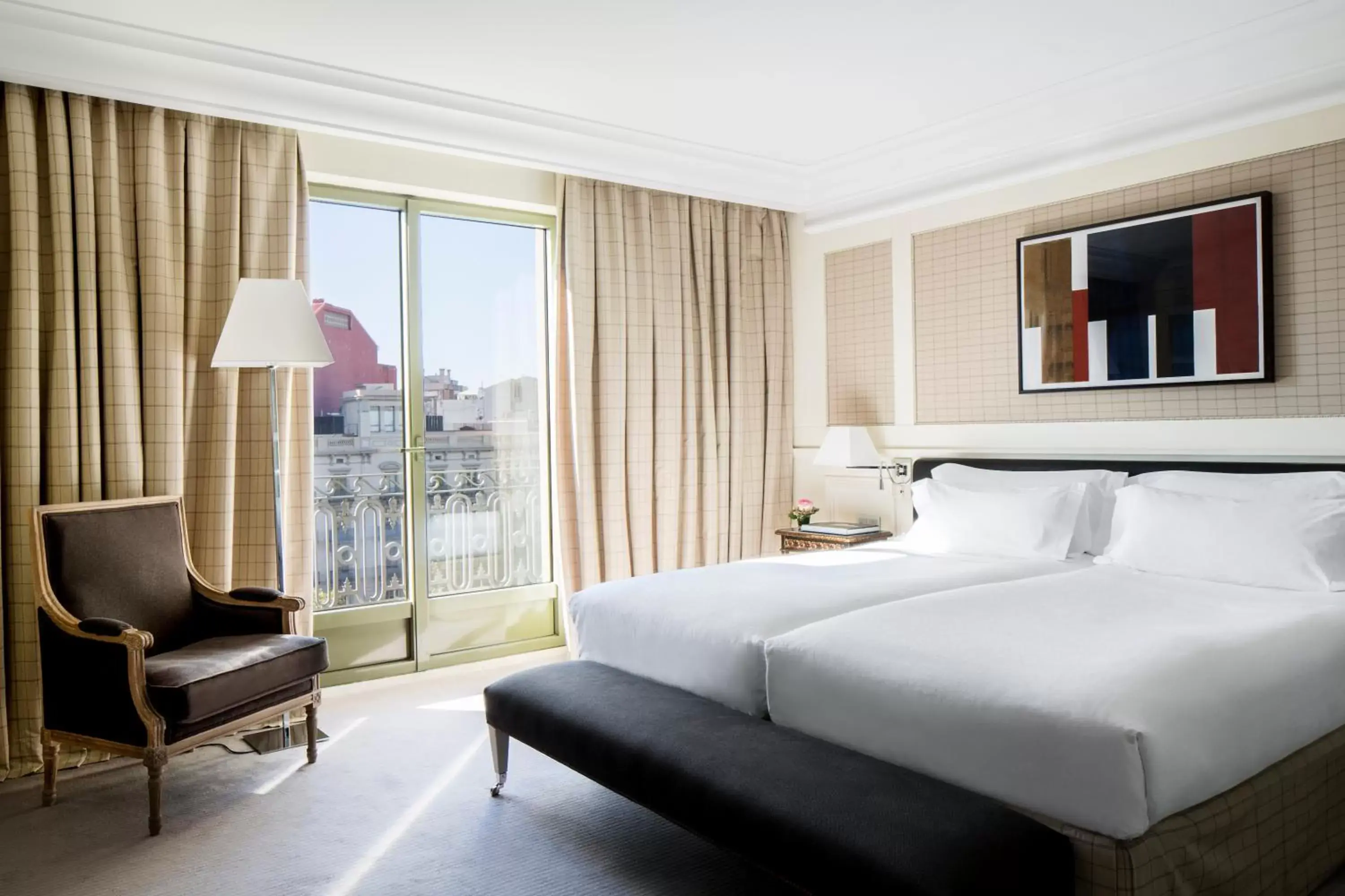 Bed in Majestic Hotel & Spa Barcelona GL
