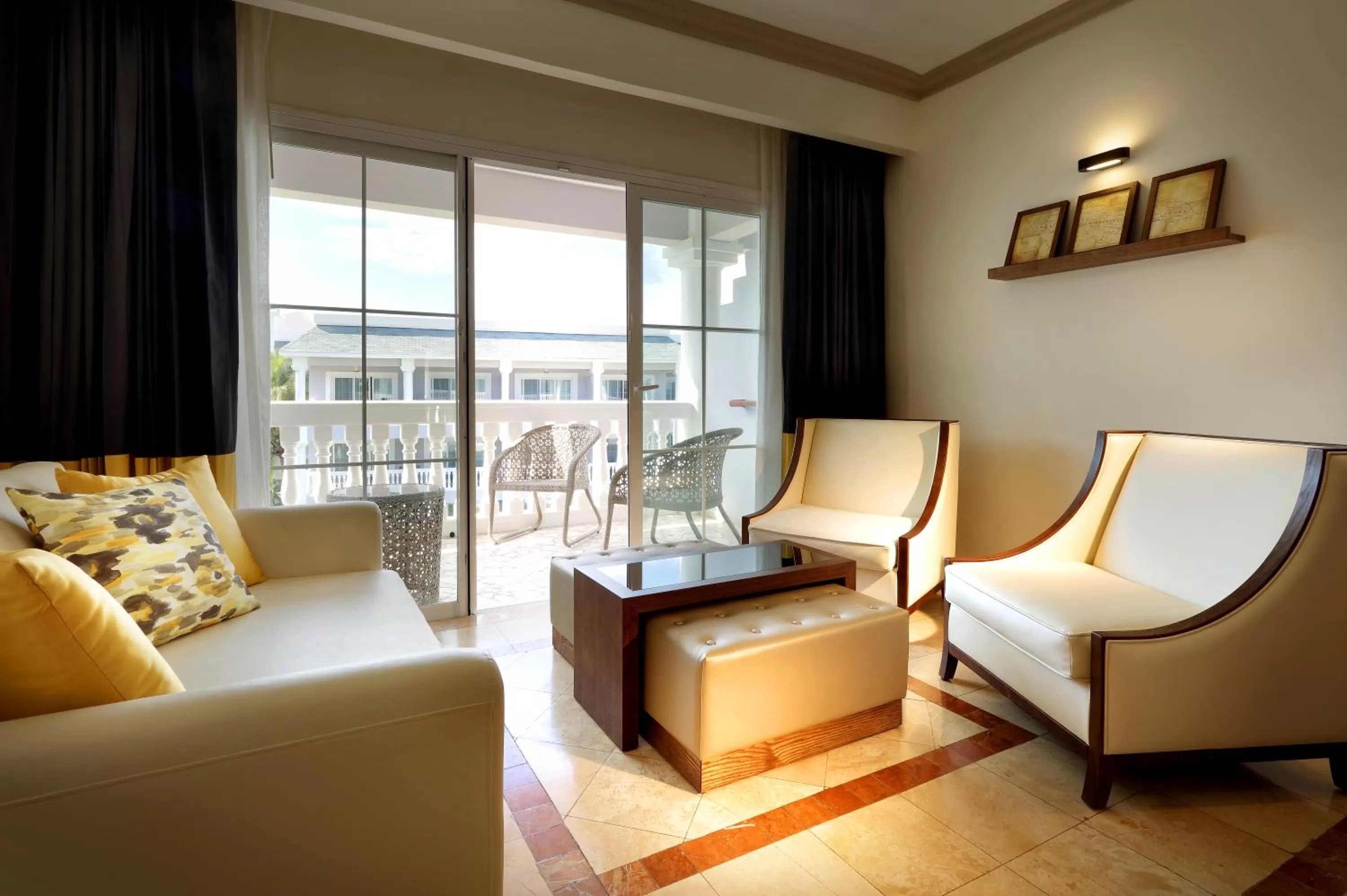 Seating area in Grand Palladium Lady Hamilton Resort & Spa - All Inclusive