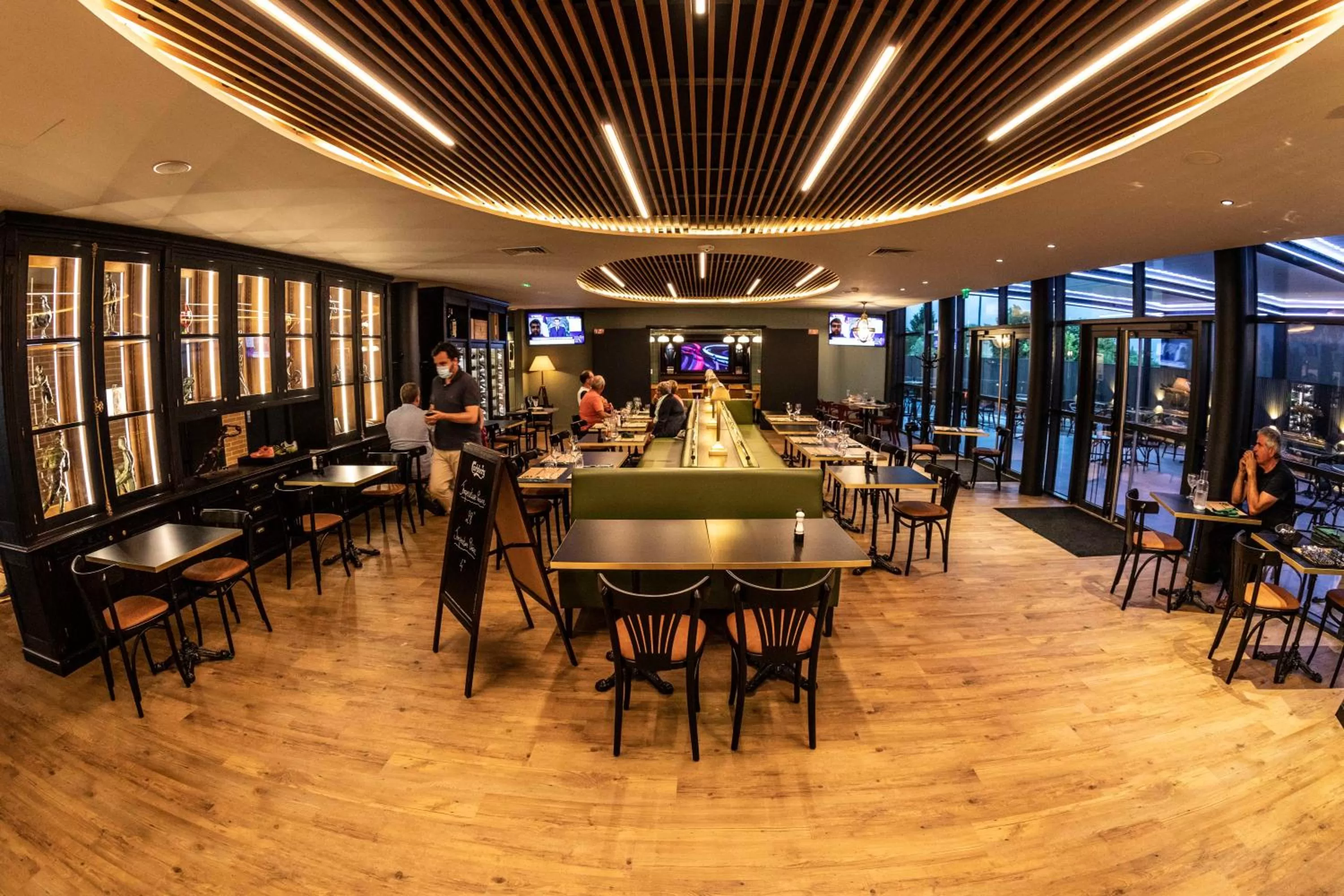 Restaurant/places to eat in ibis Styles Castelnaudary